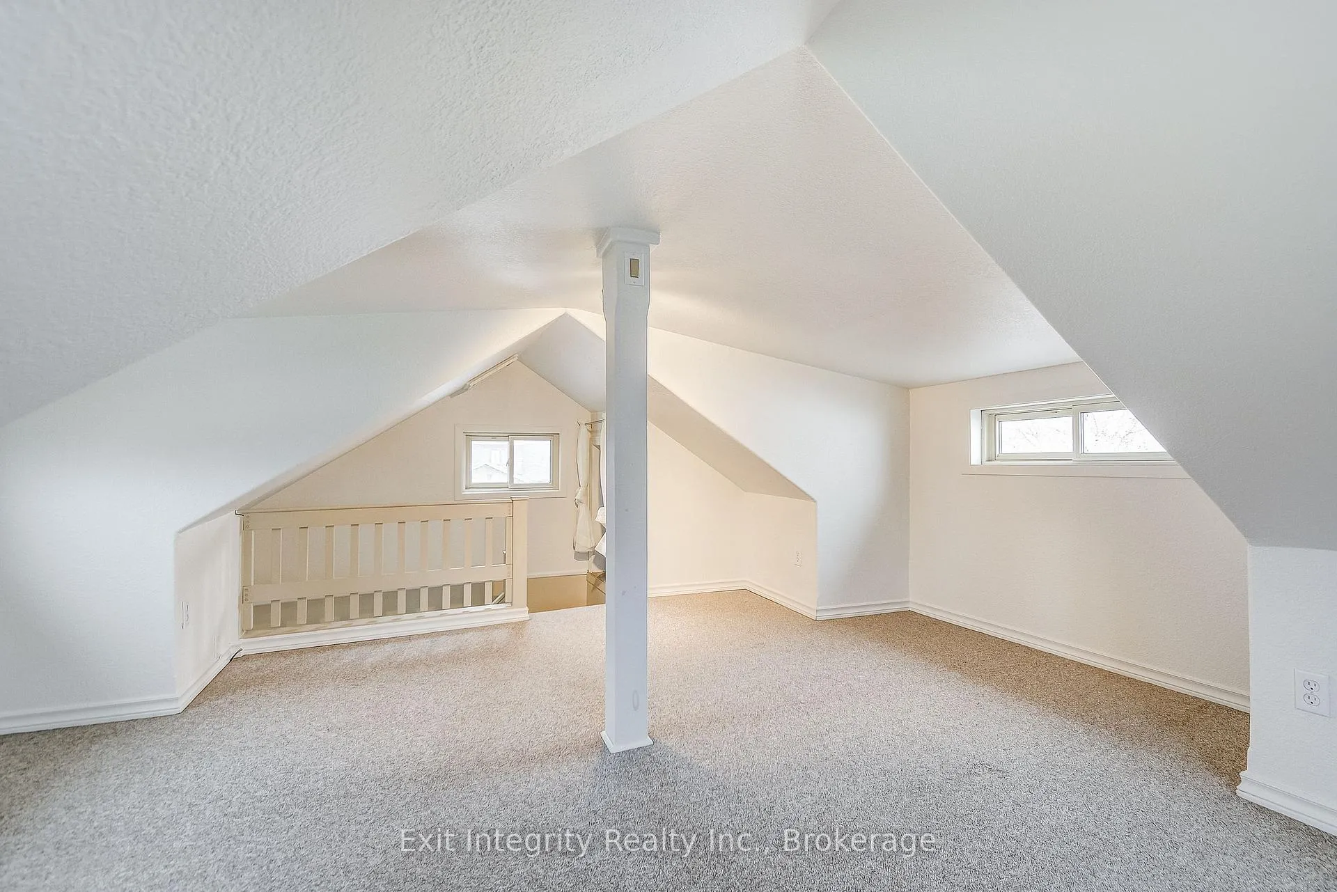 Photo 24 of 906 Lakeshore Road, Haldimand — HOMEH