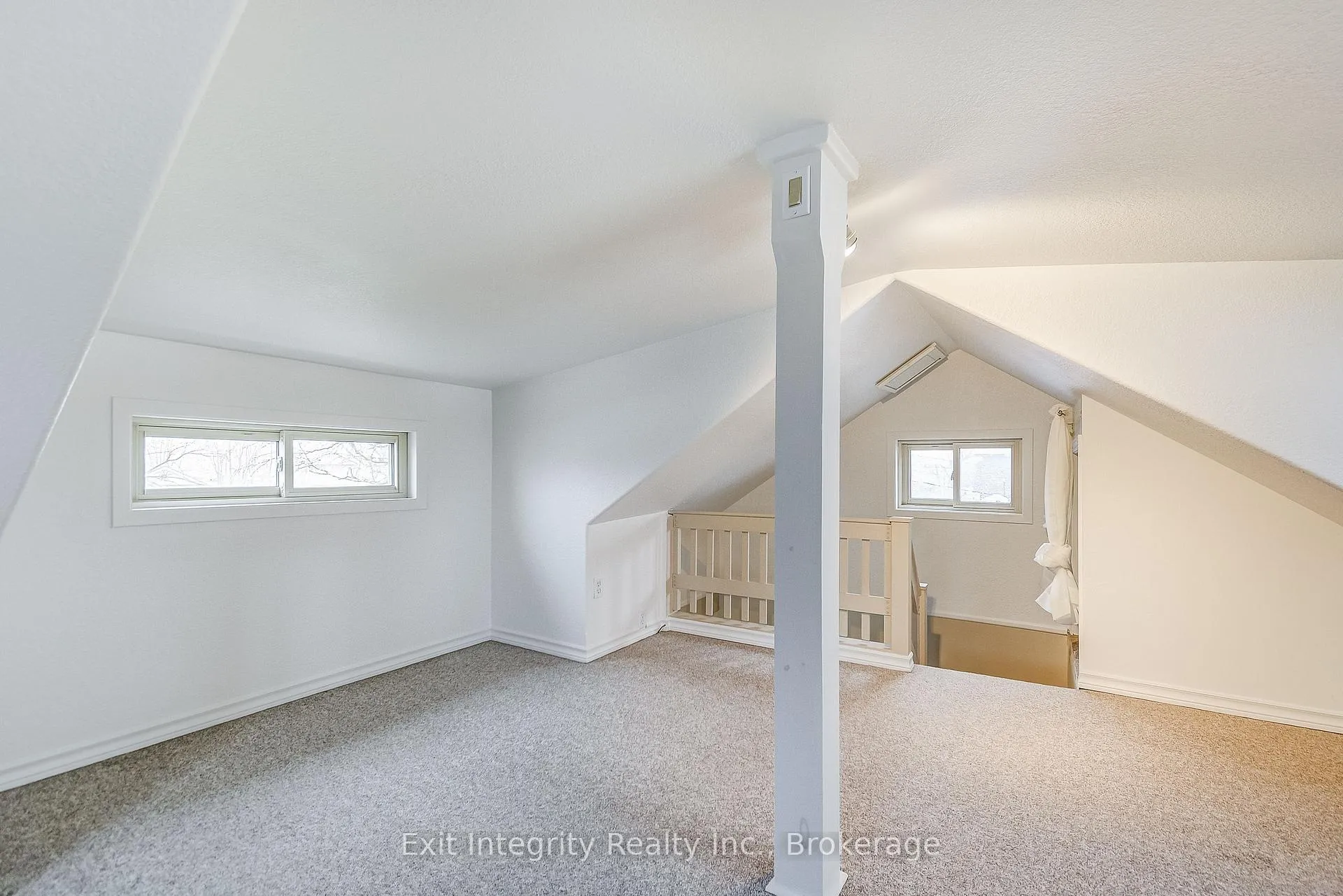 Photo 25 of 906 Lakeshore Road, Haldimand — HOMEH