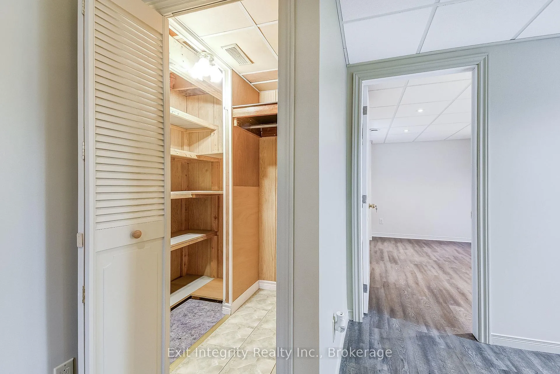 Photo 30 of 906 Lakeshore Road, Haldimand — HOMEH