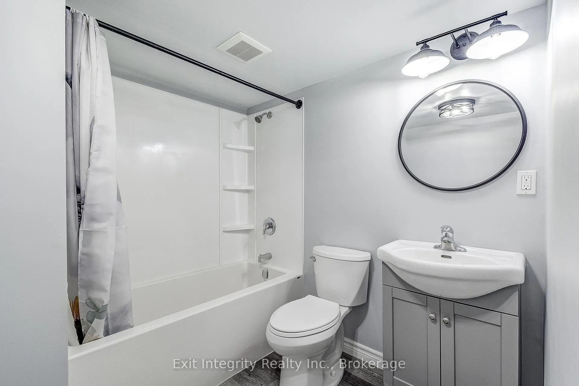 Photo 32 of 906 Lakeshore Road, Haldimand — HOMEH