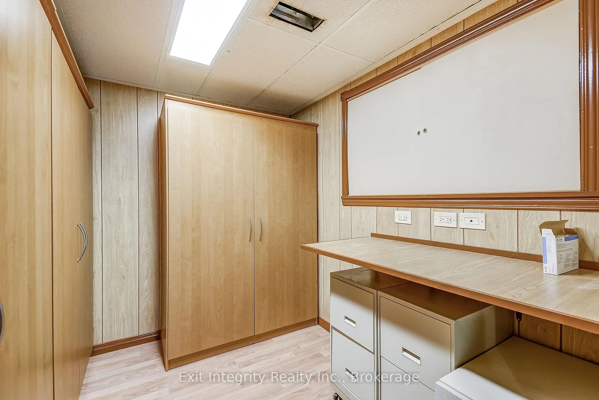 Photo 35 of 906 Lakeshore Road, Haldimand — HOMEH