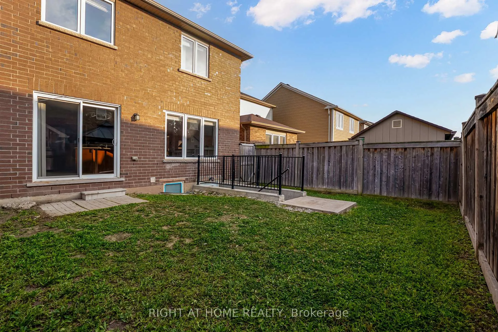 Photo 43 of 38 Aylesbury Drive, Brampton, Northwest Brampton — HOMEH