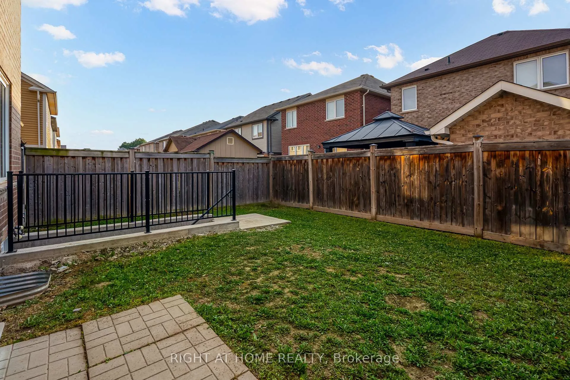 Photo 44 of 38 Aylesbury Drive, Brampton, Northwest Brampton — HOMEH
