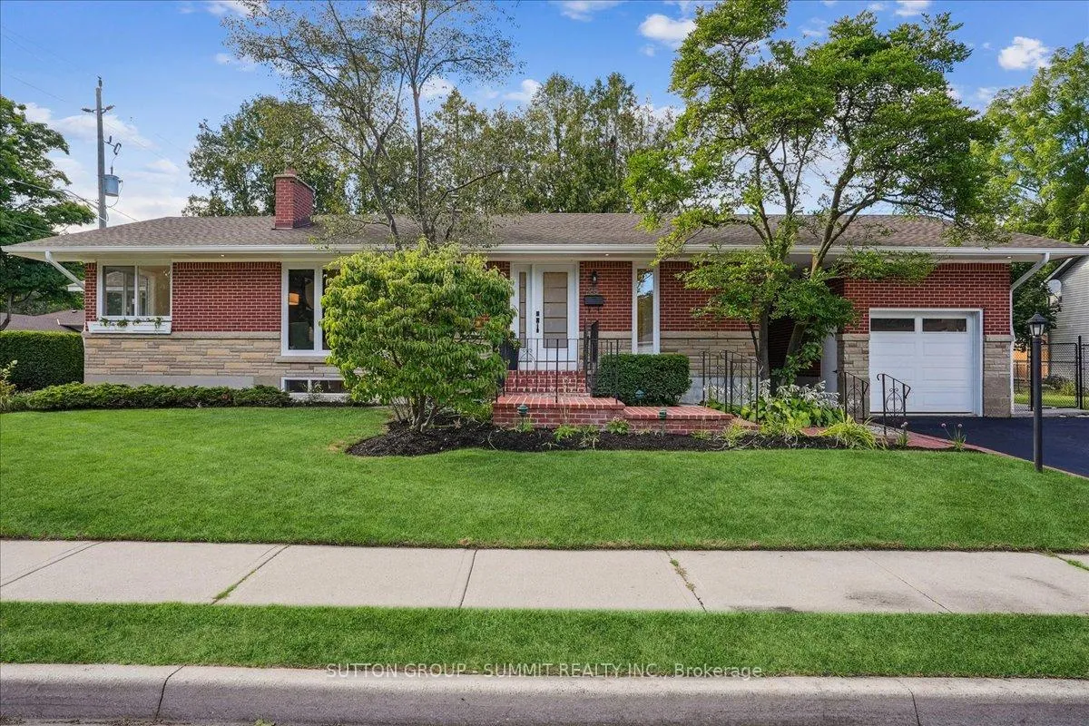 Photo 3 of 25 Elgin Street, Hamilton, Waterdown — HOMEH