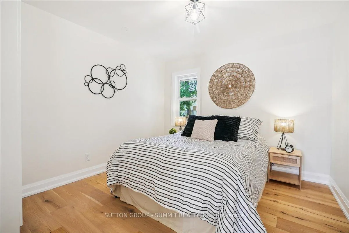 Photo 20 of 25 Elgin Street, Hamilton, Waterdown — HOMEH