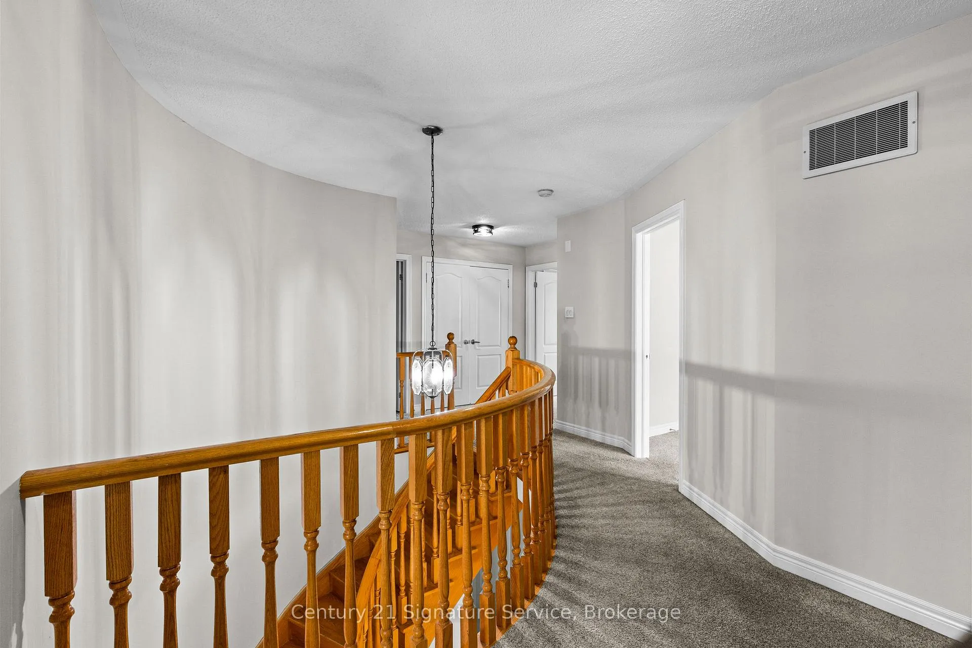 Photo 18 of 54 Millhouse Mews, Brampton, Bram West — HOMEH