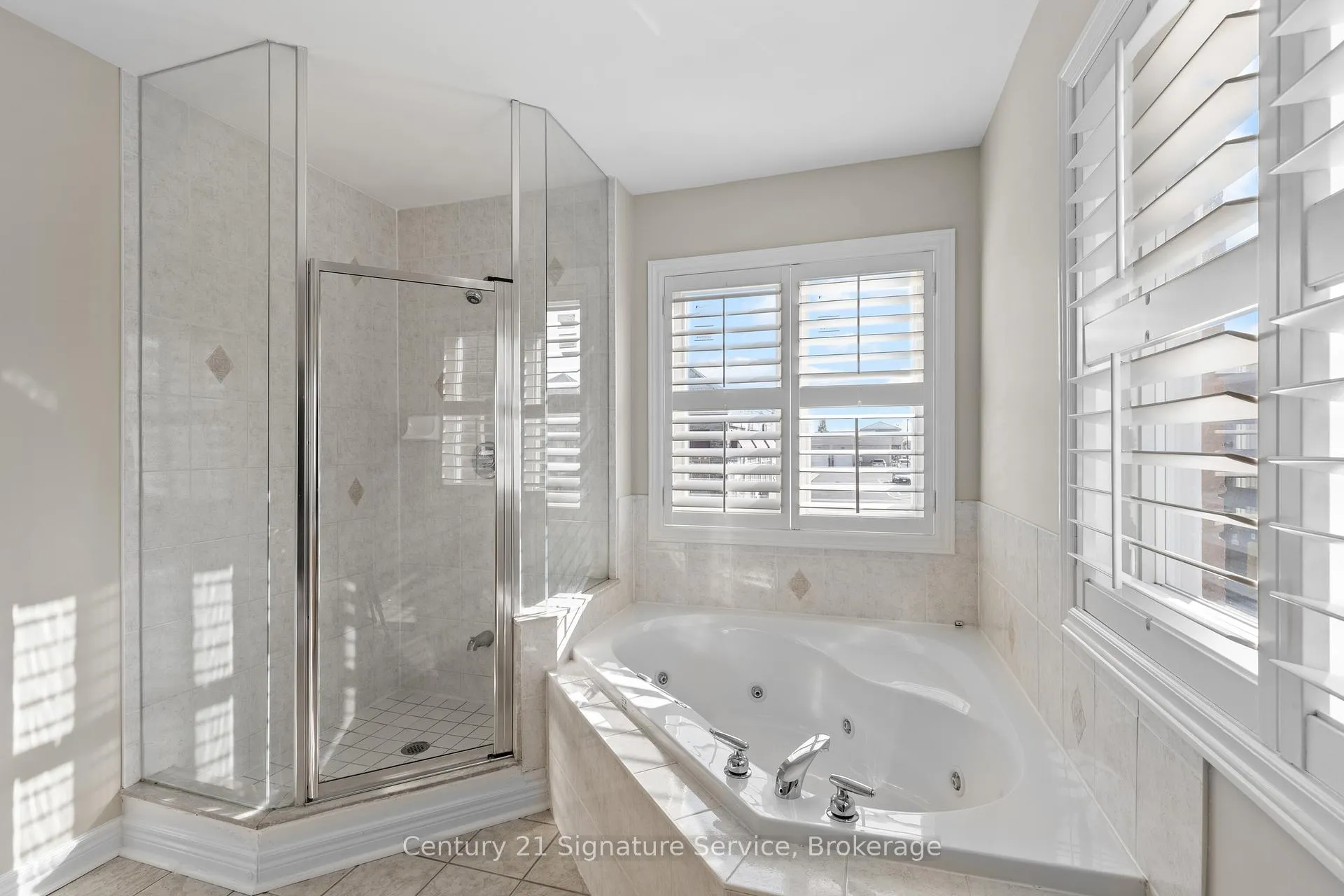 Photo 23 of 54 Millhouse Mews, Brampton, Bram West — HOMEH