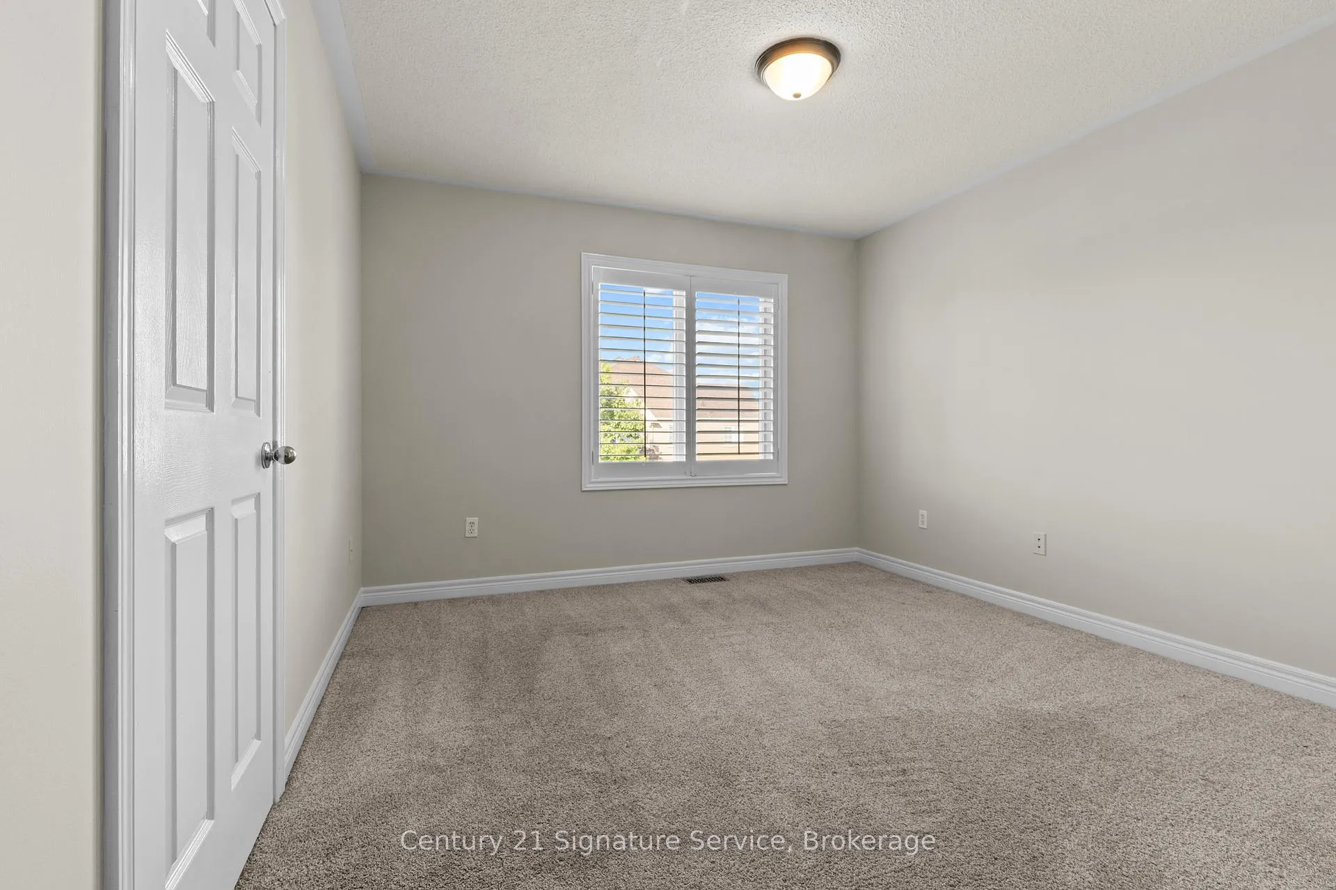 Photo 25 of 54 Millhouse Mews, Brampton, Bram West — HOMEH