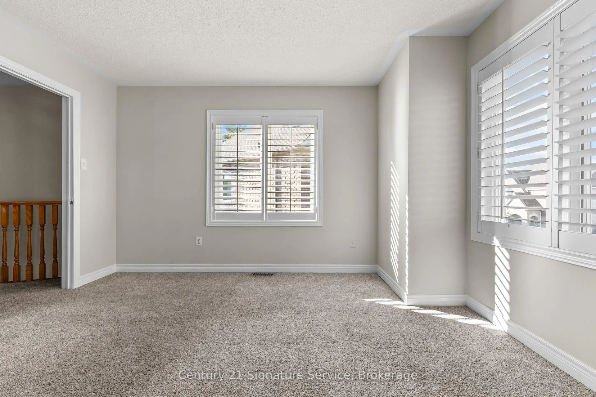 Photo 28 of 54 Millhouse Mews, Brampton, Bram West — HOMEH