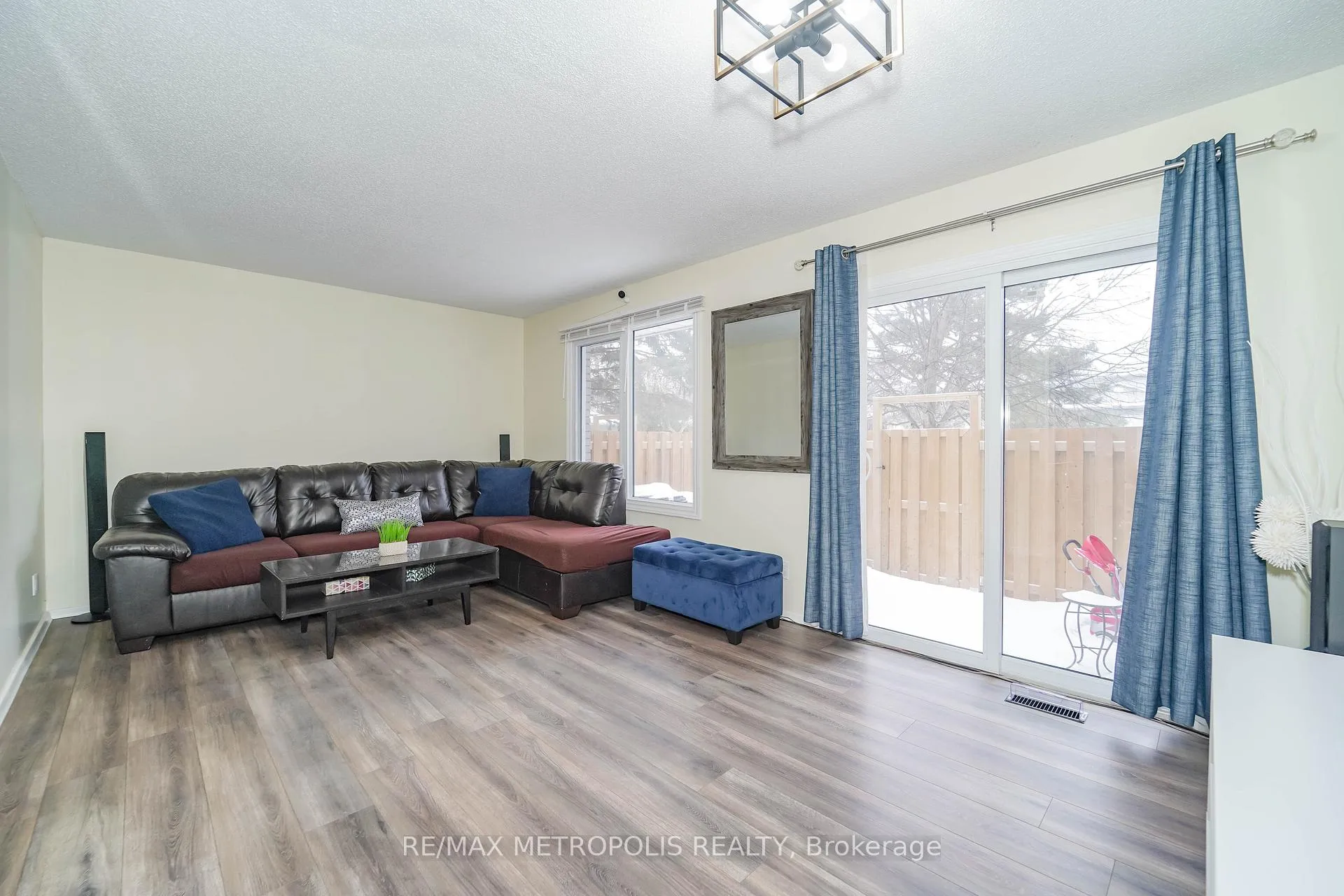 Photo 8 of Unit 2, 455 Kingscourt Drive, Waterloo — HOMEH