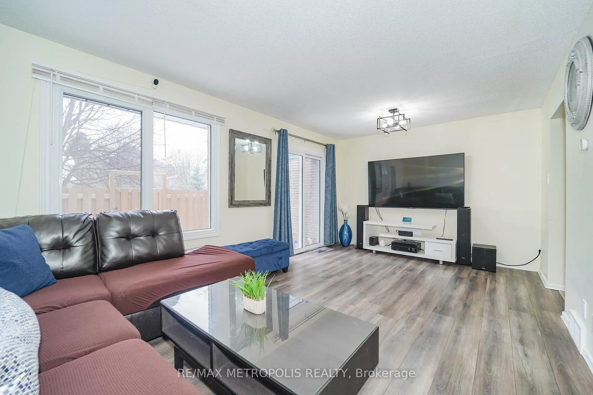 Photo 9 of Unit 2, 455 Kingscourt Drive, Waterloo — HOMEH