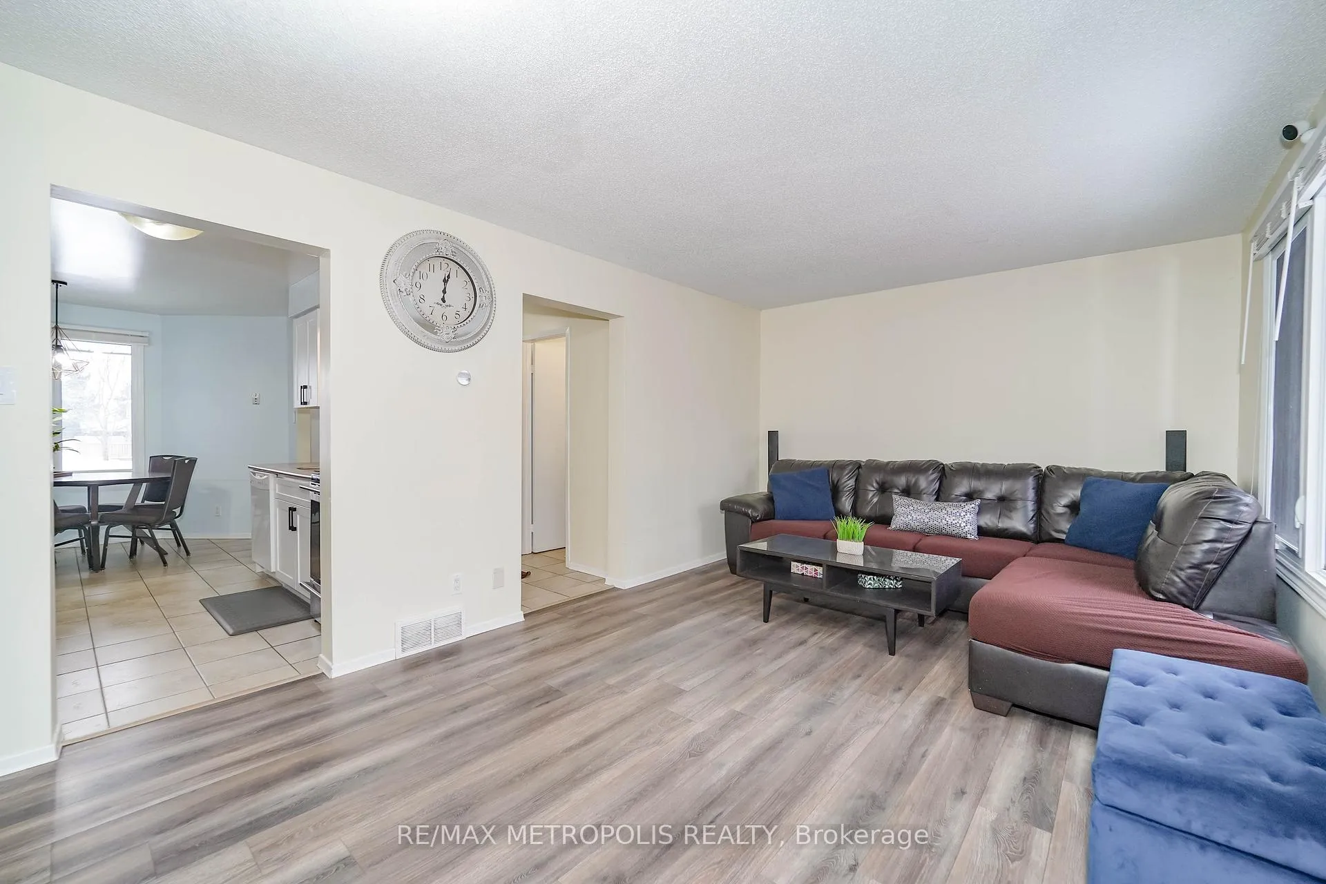 Photo 10 of Unit 2, 455 Kingscourt Drive, Waterloo — HOMEH