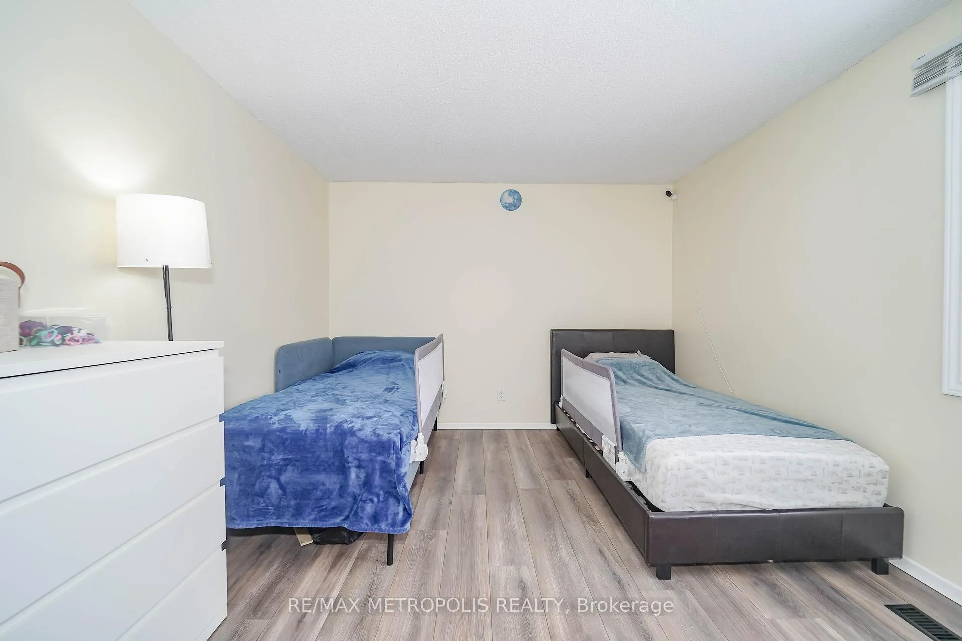 Photo 18 of Unit 2, 455 Kingscourt Drive, Waterloo — HOMEH