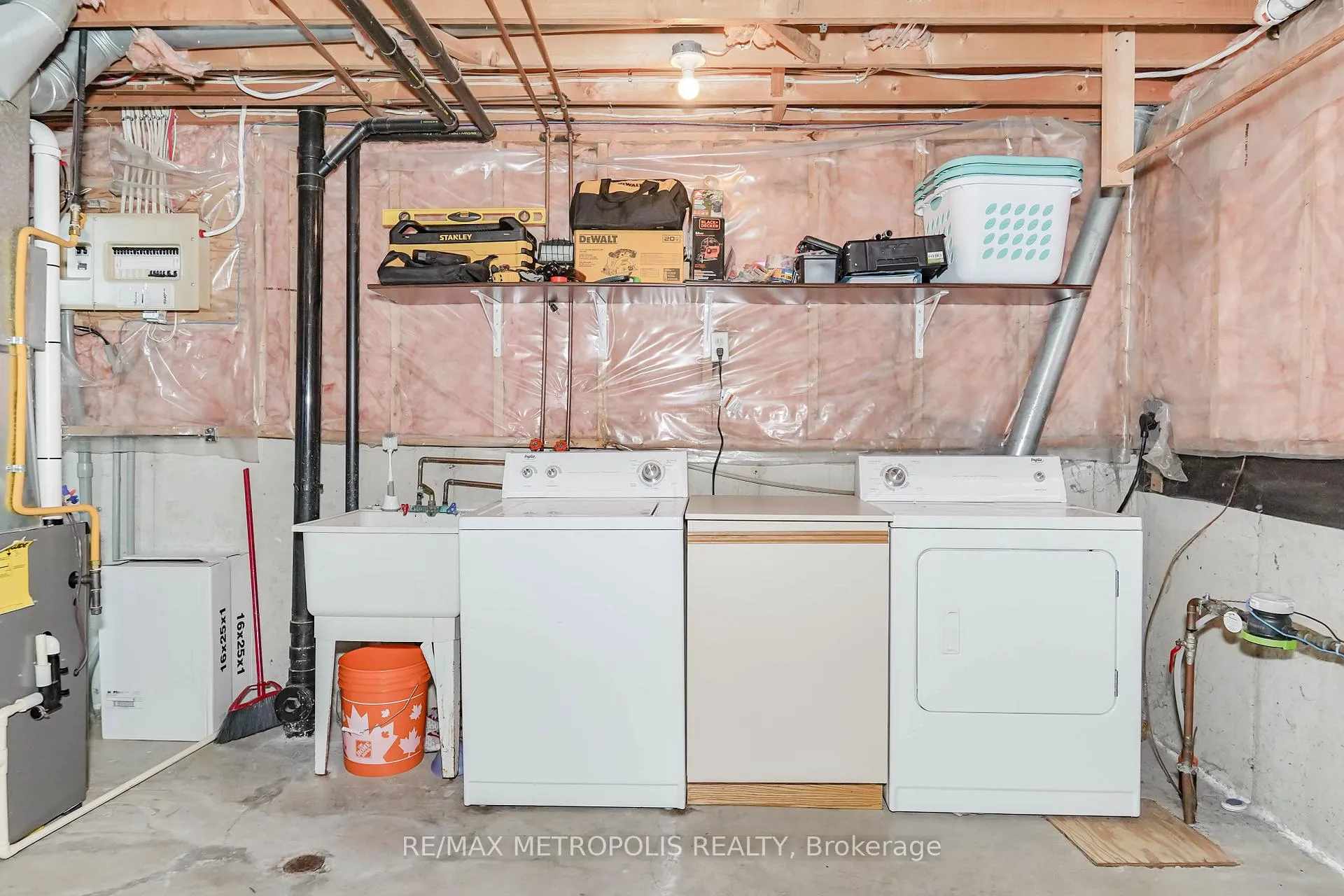 Photo 21 of Unit 2, 455 Kingscourt Drive, Waterloo — HOMEH