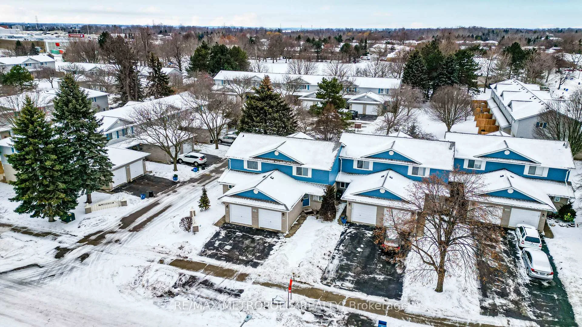 Photo 28 of Unit 2, 455 Kingscourt Drive, Waterloo — HOMEH