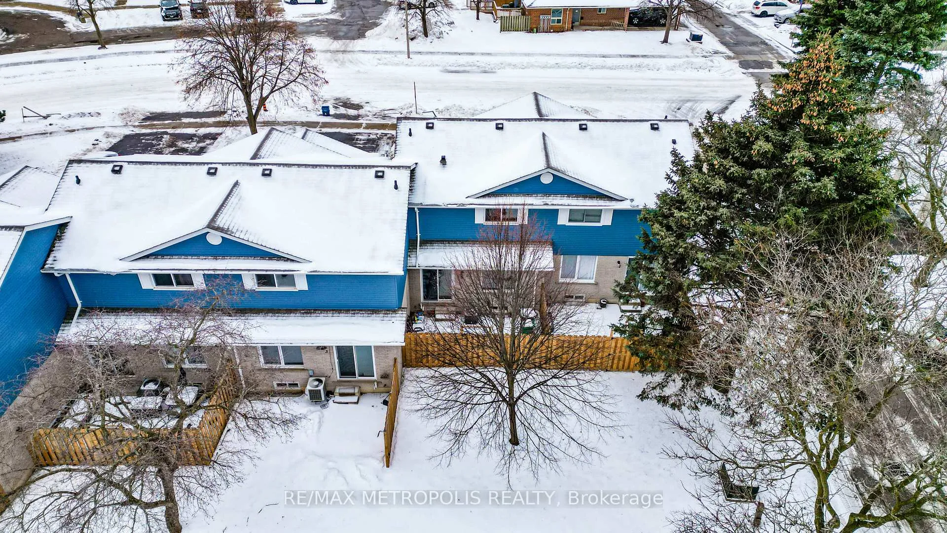 Photo 32 of Unit 2, 455 Kingscourt Drive, Waterloo — HOMEH