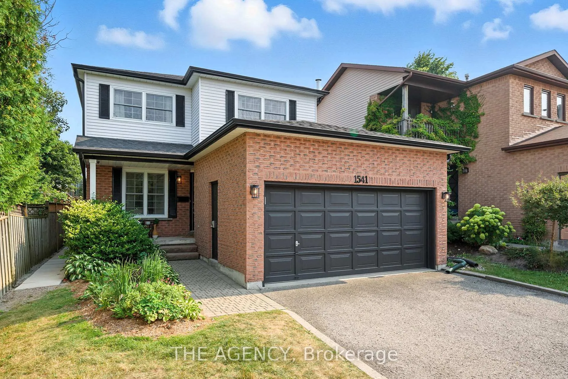 Photo 2 of 1541 Bentley Lane, Pickering, Brock Ridge — HOMEH