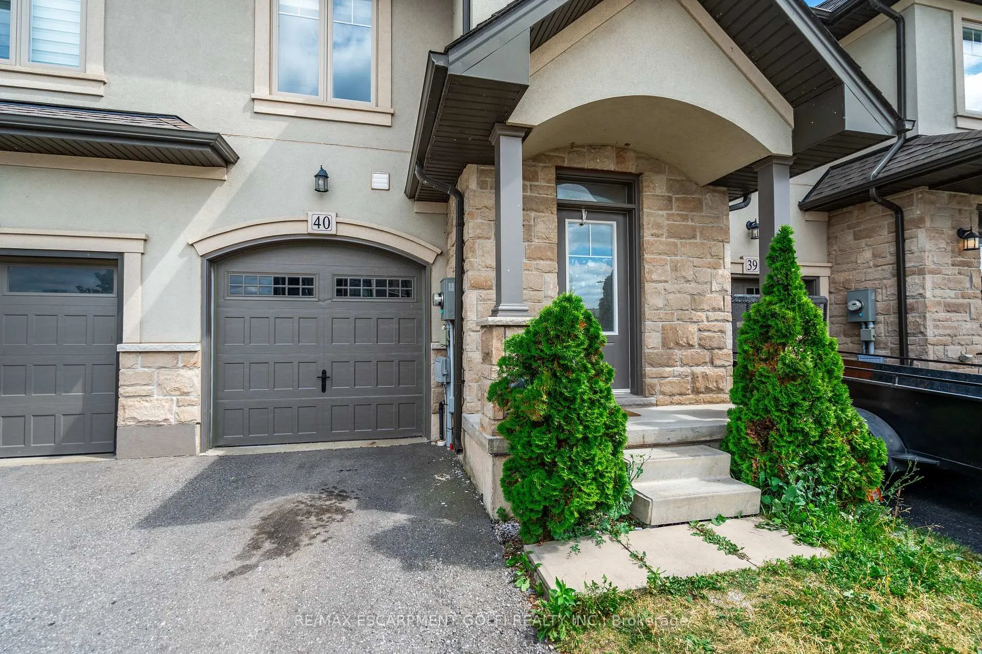 Photo 2 of Unit 40, 98 Shoreview Place, Hamilton, Lakeshore — HOMEH