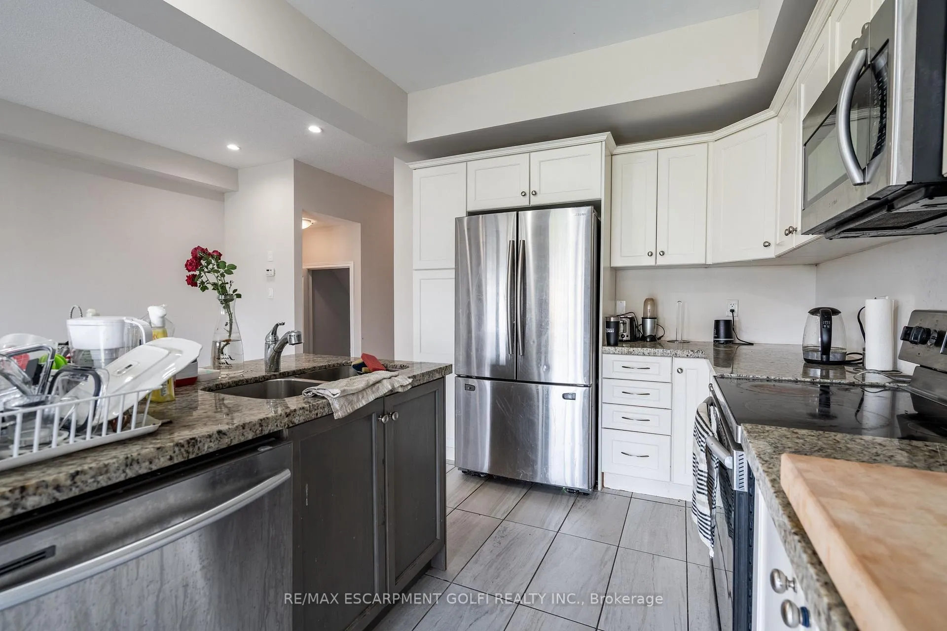 Photo 11 of Unit 40, 98 Shoreview Place, Hamilton, Lakeshore — HOMEH