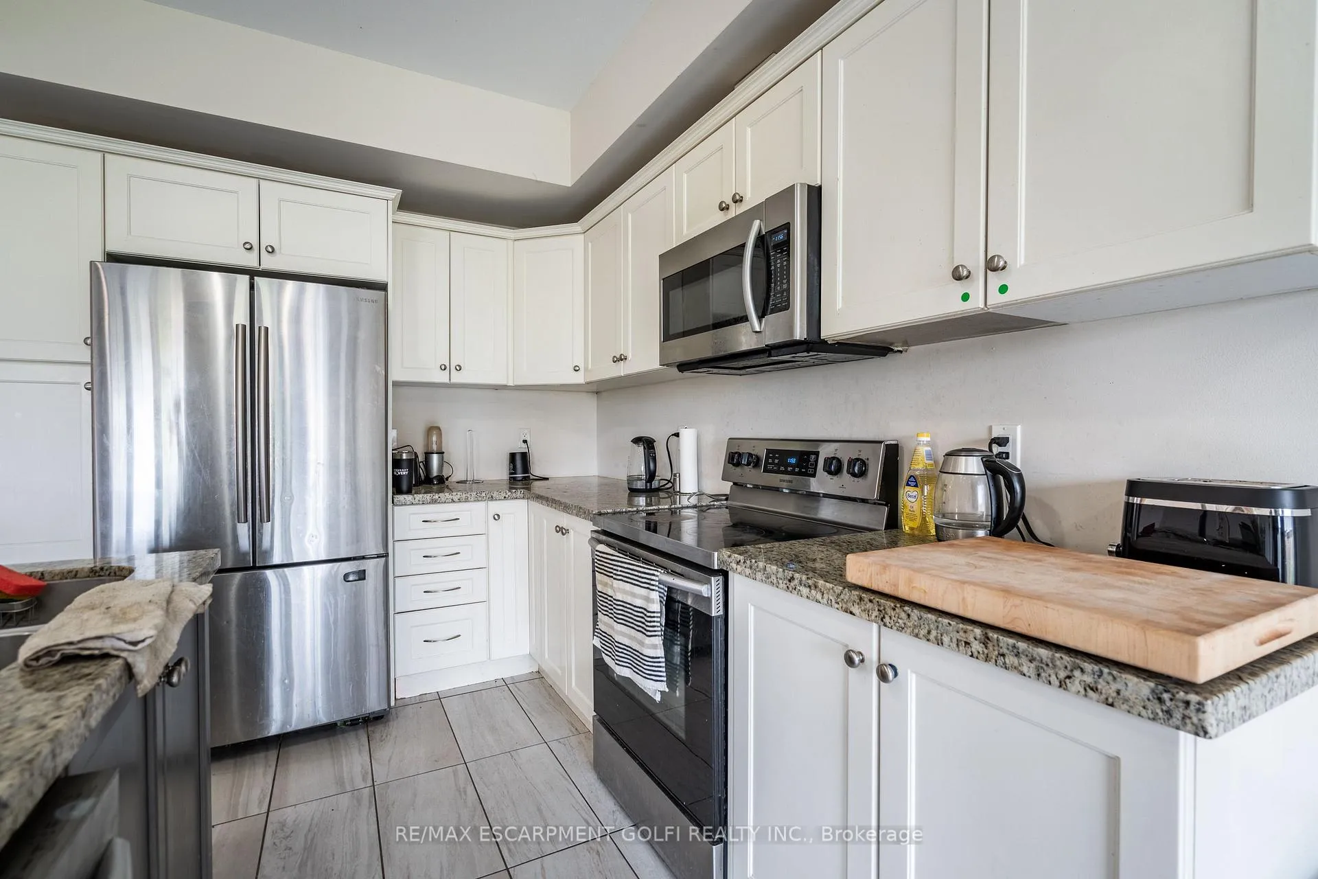 Photo 12 of Unit 40, 98 Shoreview Place, Hamilton, Lakeshore — HOMEH