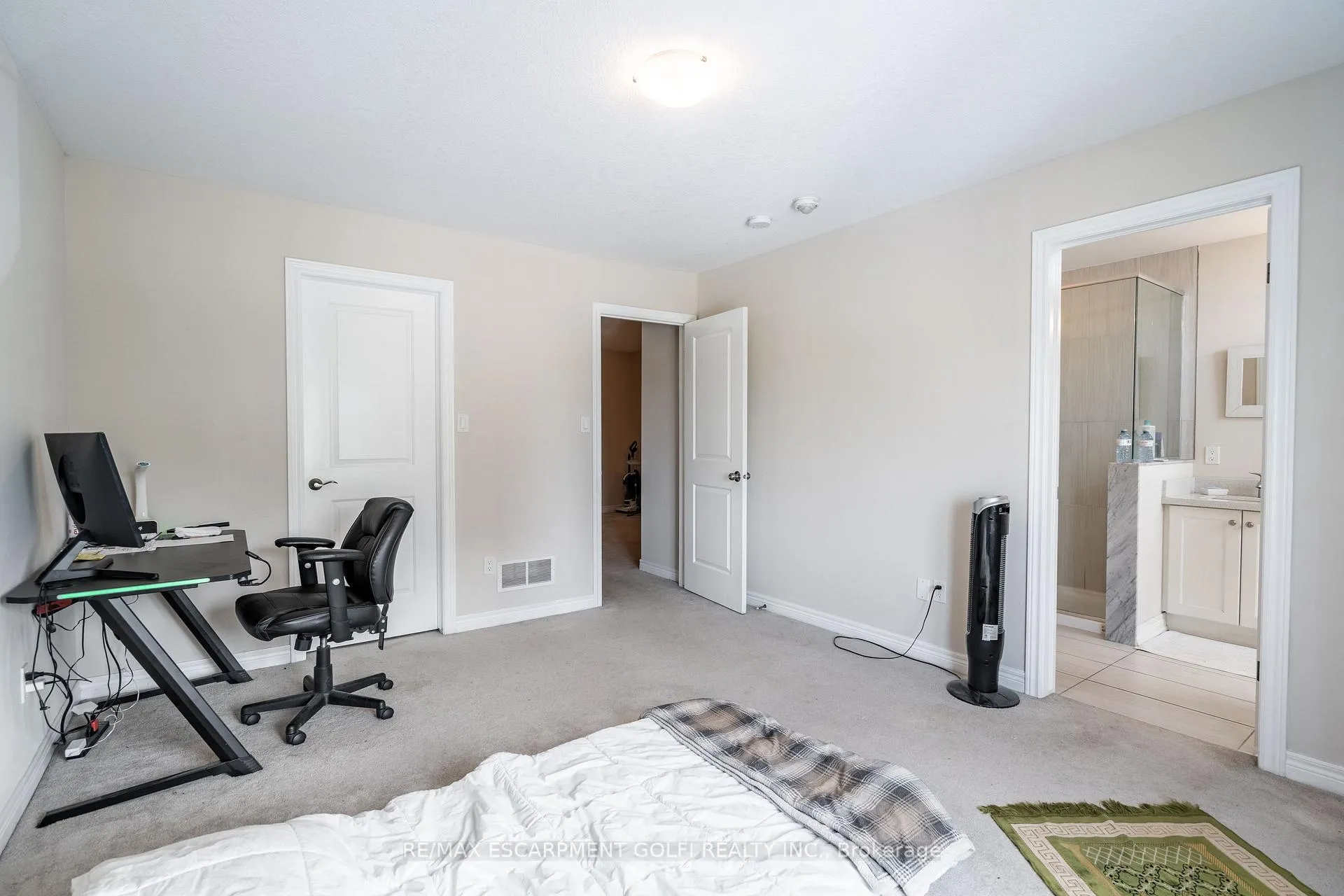 Photo 16 of Unit 40, 98 Shoreview Place, Hamilton, Lakeshore — HOMEH