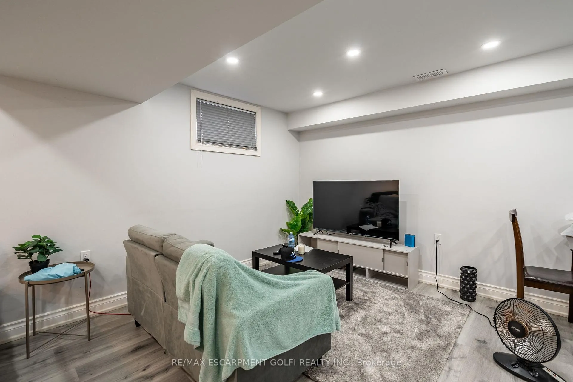 Photo 24 of Unit 40, 98 Shoreview Place, Hamilton, Lakeshore — HOMEH