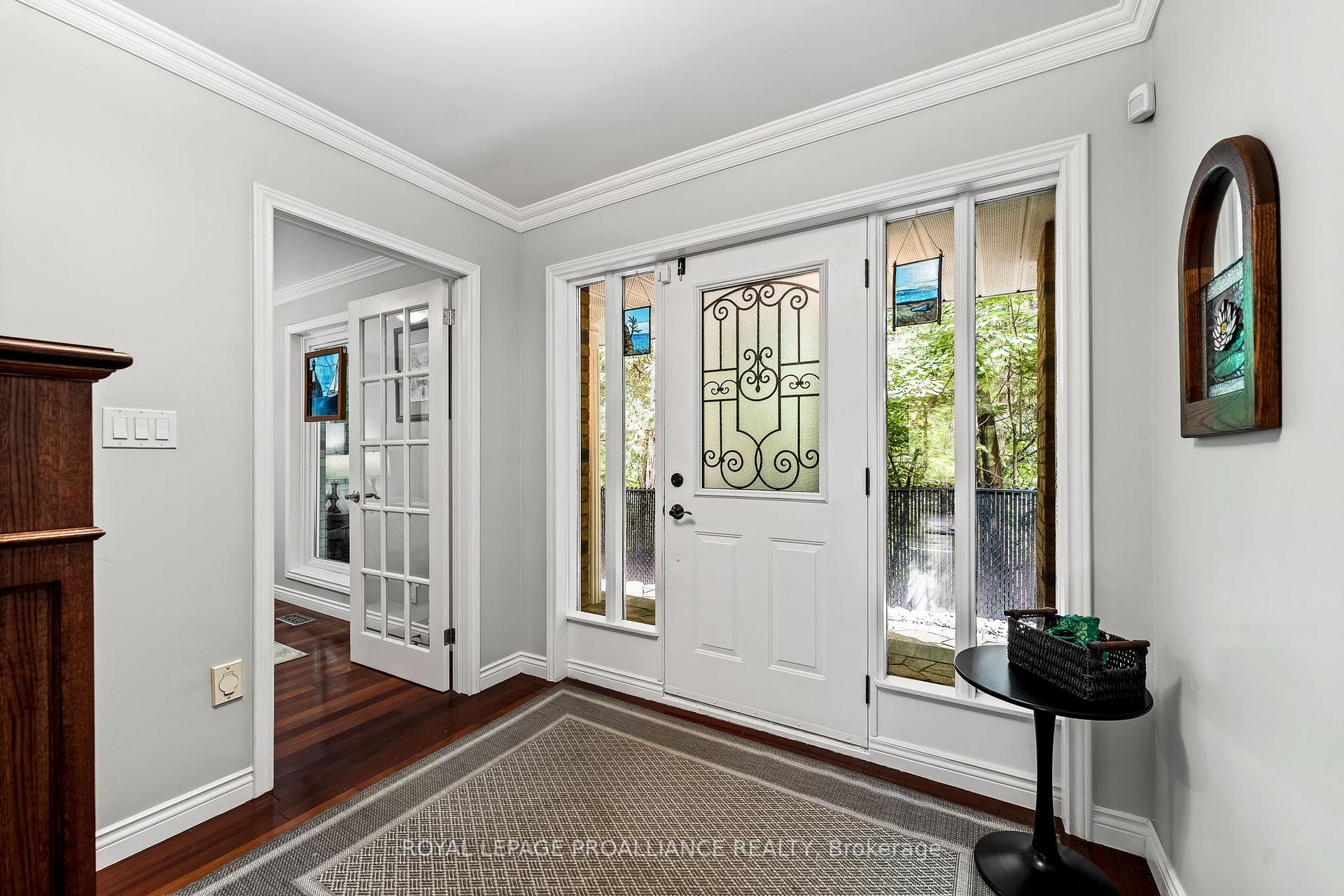 Photo 9 of 11 Pamela Court, Clarington, Bowmanville — HOMEH