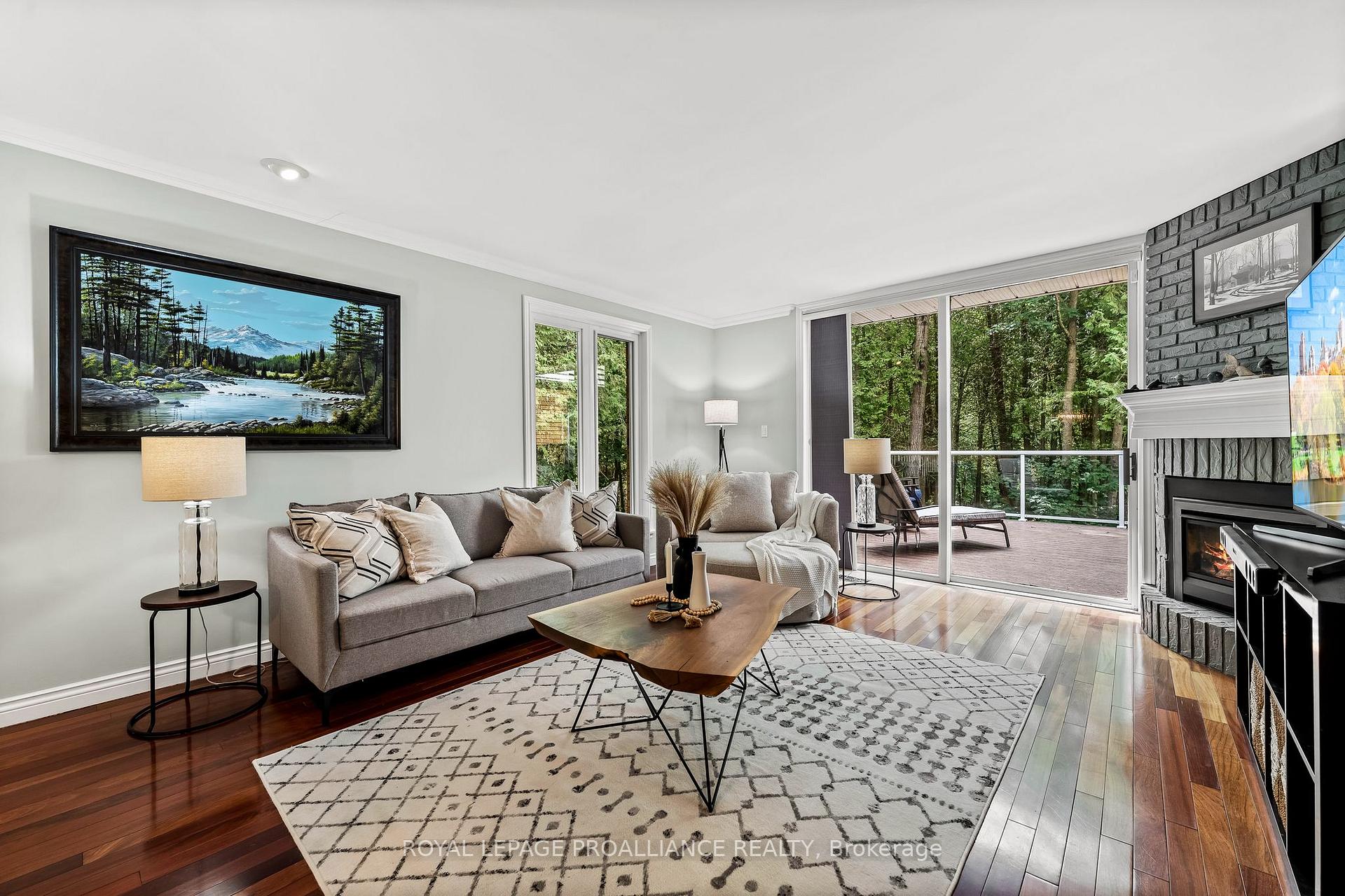 Photo 15 of 11 Pamela Court, Clarington, Bowmanville — HOMEH
