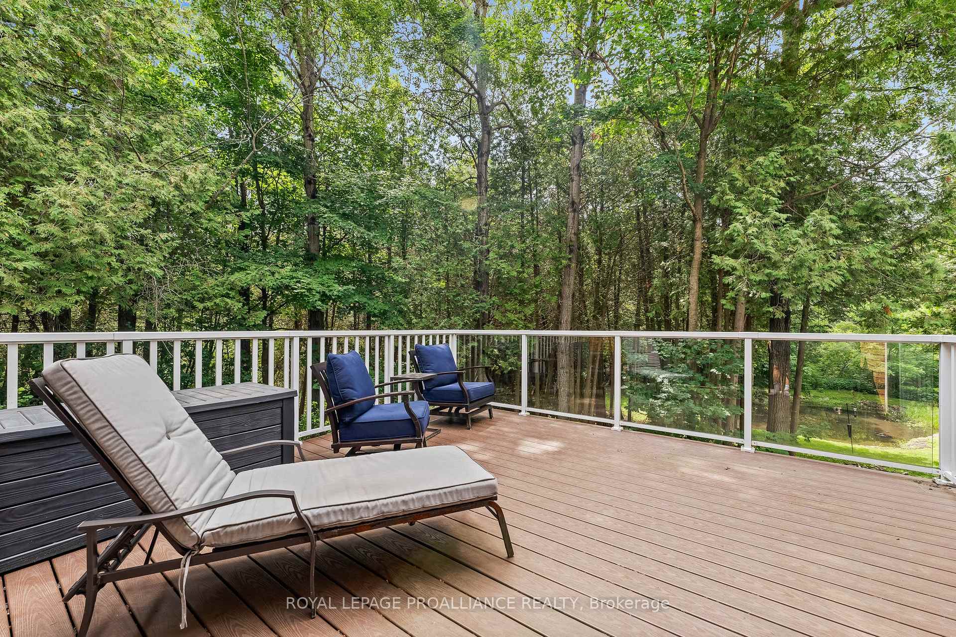 Photo 16 of 11 Pamela Court, Clarington, Bowmanville — HOMEH