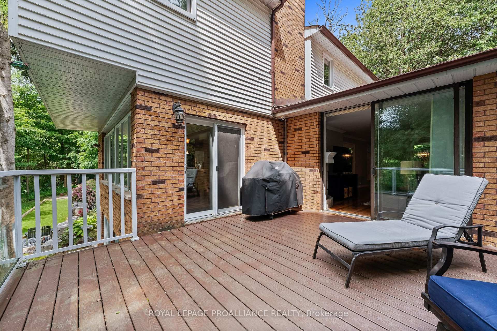 Photo 17 of 11 Pamela Court, Clarington, Bowmanville — HOMEH