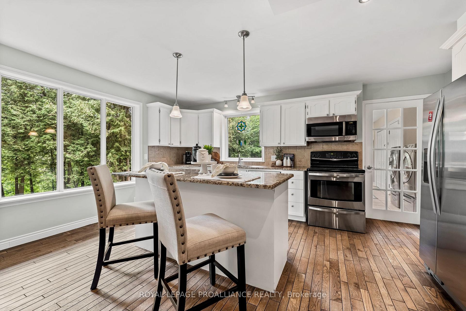 Photo 20 of 11 Pamela Court, Clarington, Bowmanville — HOMEH