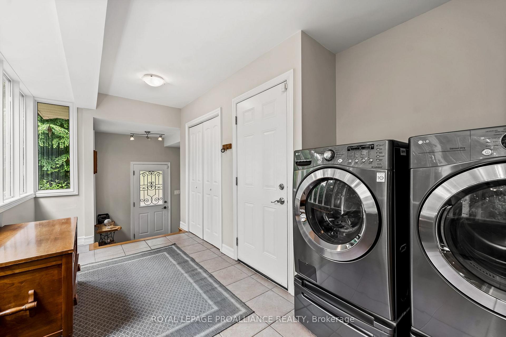 Photo 26 of 11 Pamela Court, Clarington, Bowmanville — HOMEH