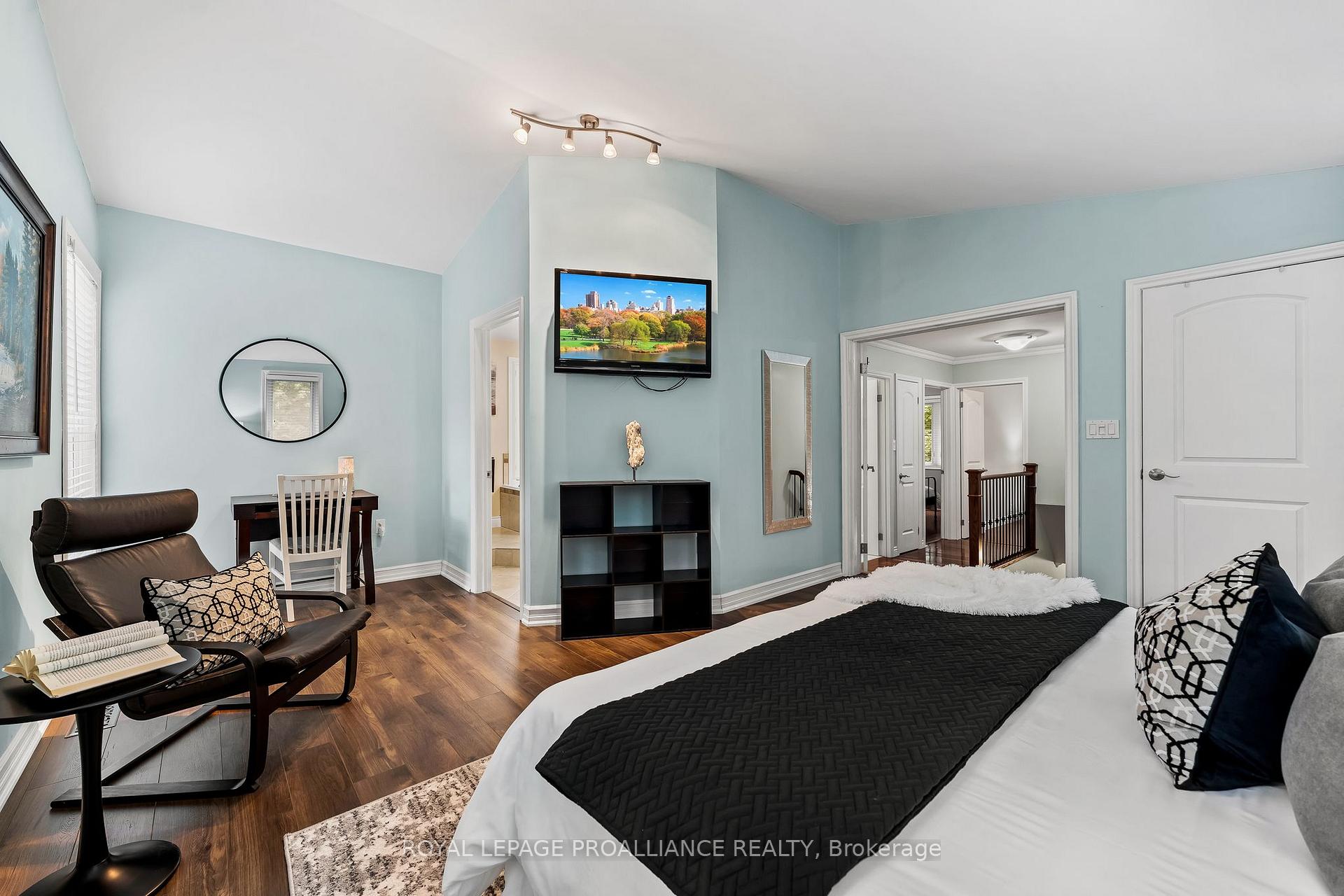 Photo 29 of 11 Pamela Court, Clarington, Bowmanville — HOMEH