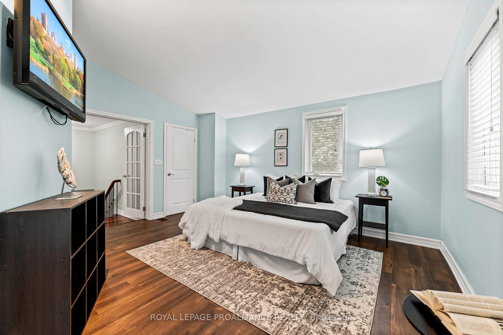 Photo 32 of 11 Pamela Court, Clarington, Bowmanville — HOMEH