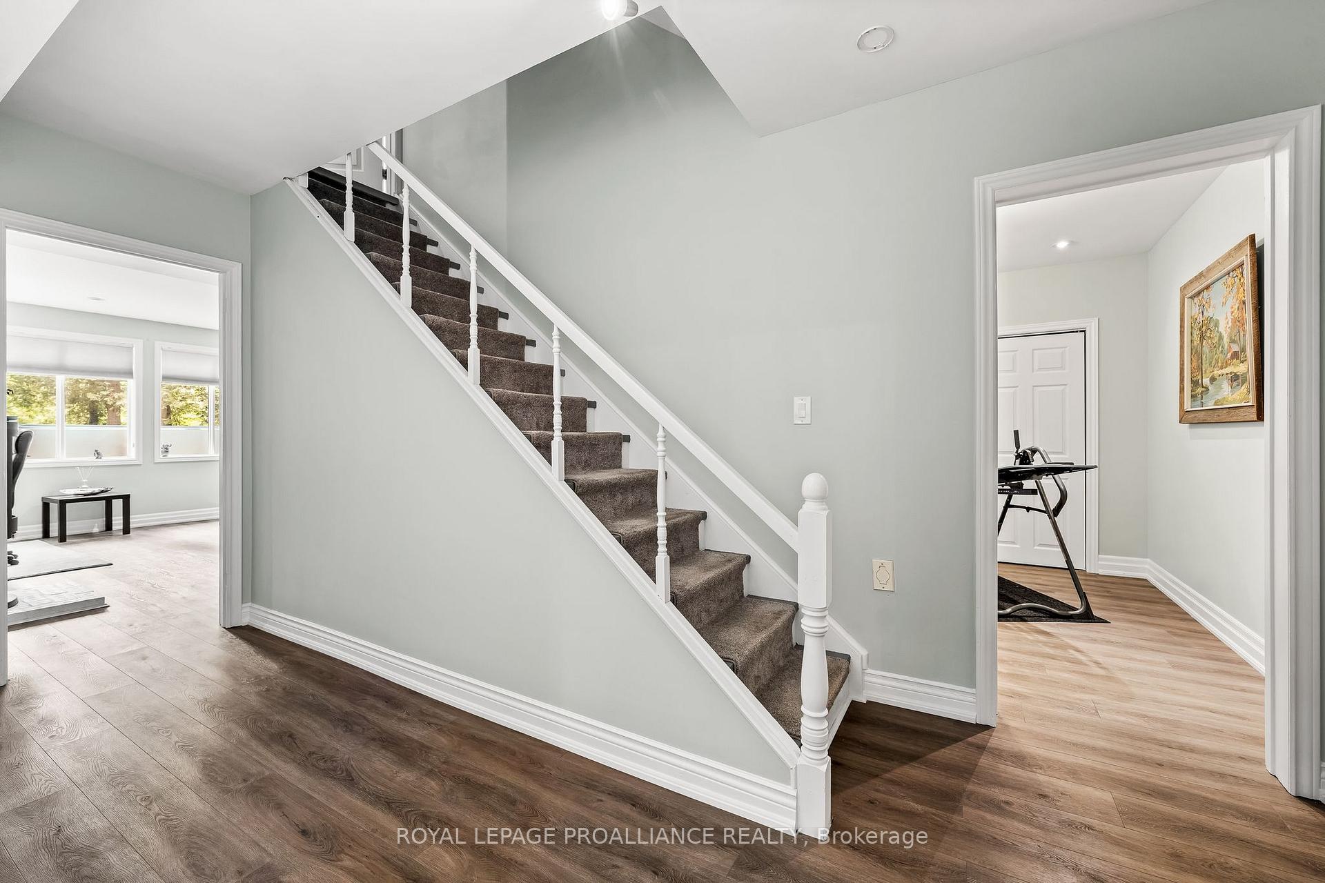 Photo 36 of 11 Pamela Court, Clarington, Bowmanville — HOMEH