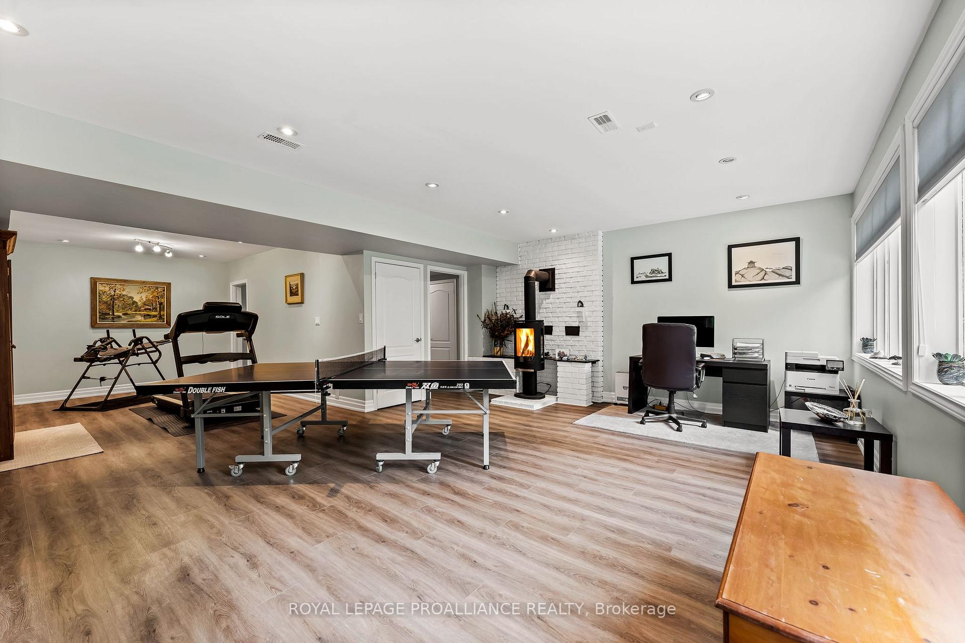 Photo 40 of 11 Pamela Court, Clarington, Bowmanville — HOMEH