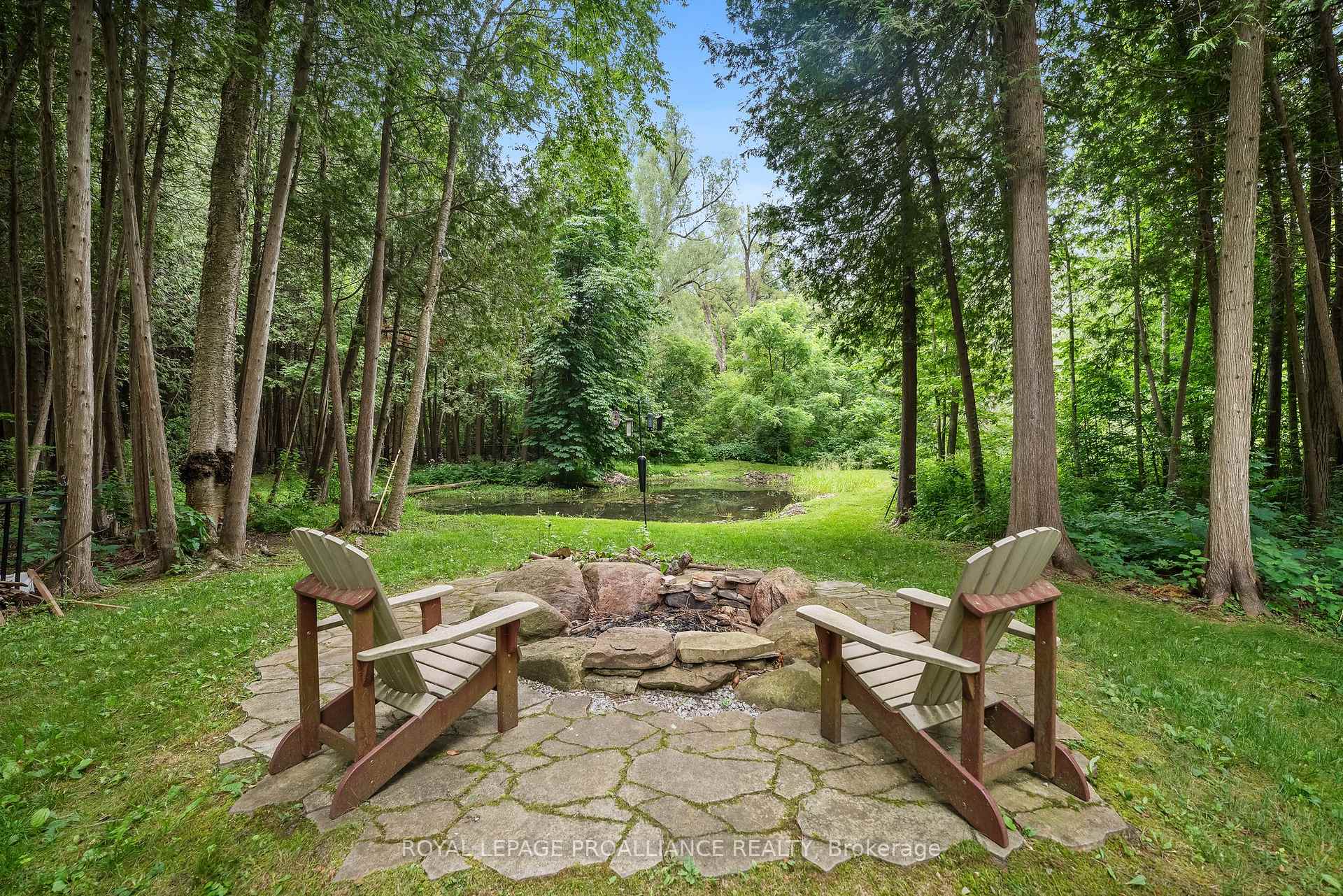 Photo 46 of 11 Pamela Court, Clarington, Bowmanville — HOMEH