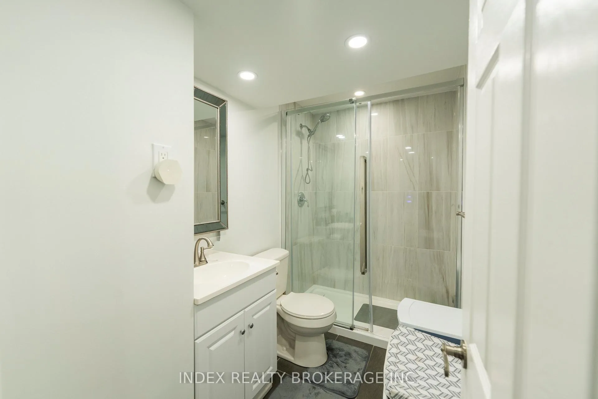 Photo 14 of 37 Ridwell Street, Barrie, Edgehill Drive — HOMEH