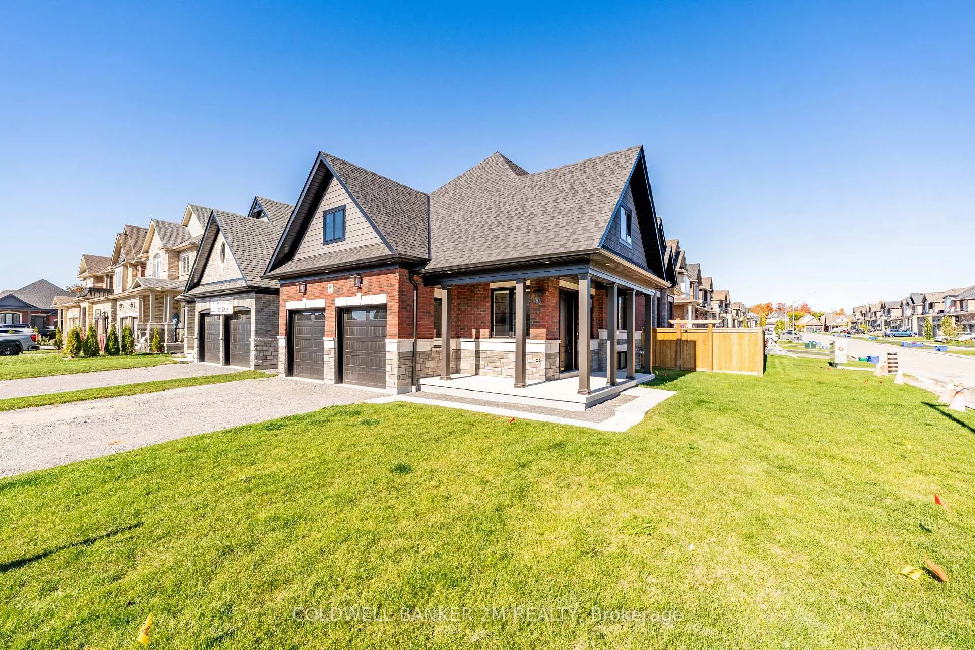 Photo 3 of 10 St. Augustine Drive, Whitby, Brooklin — HOMEH