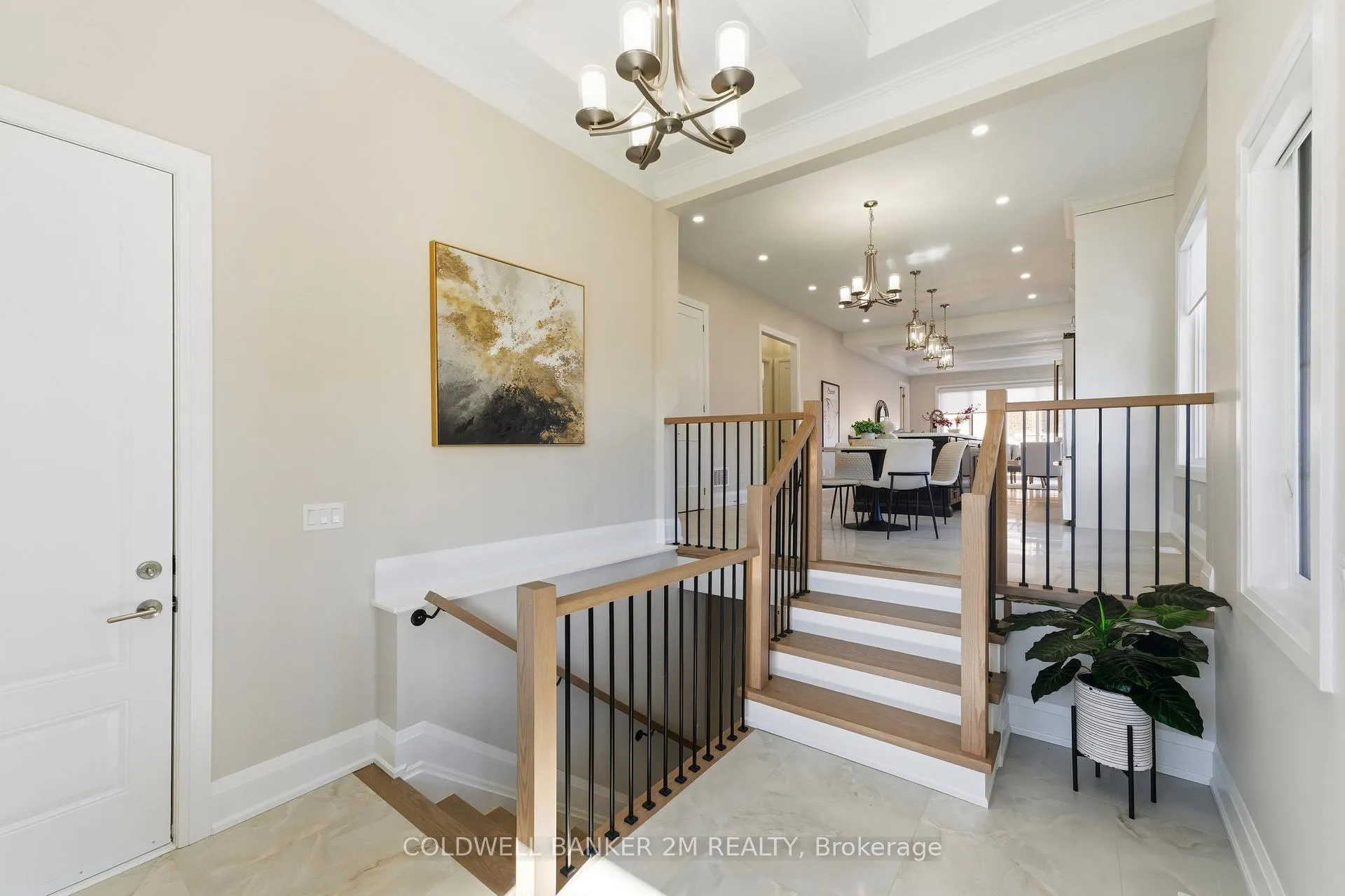 Photo 5 of 10 St. Augustine Drive, Whitby, Brooklin — HOMEH
