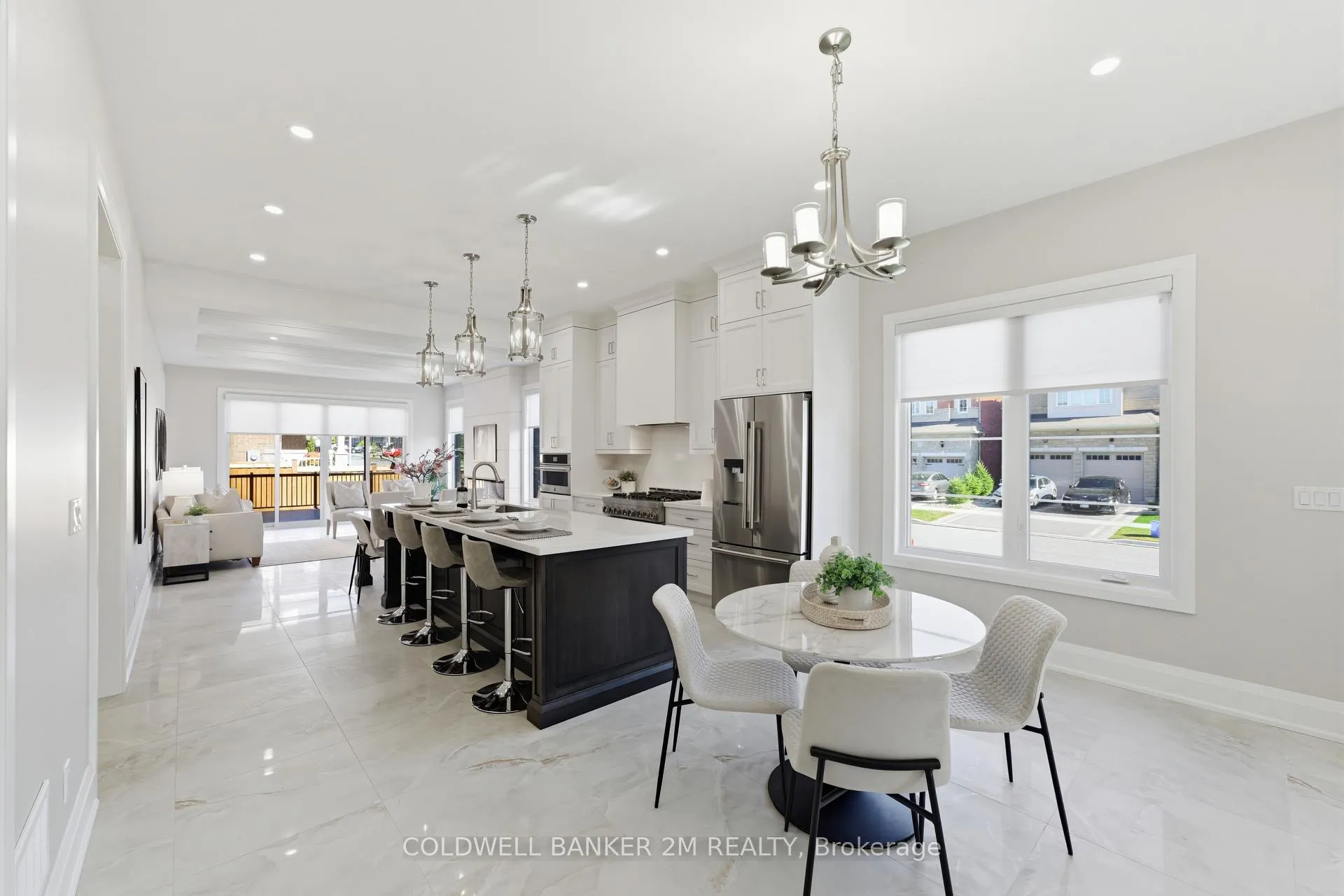 Photo 6 of 10 St. Augustine Drive, Whitby, Brooklin — HOMEH