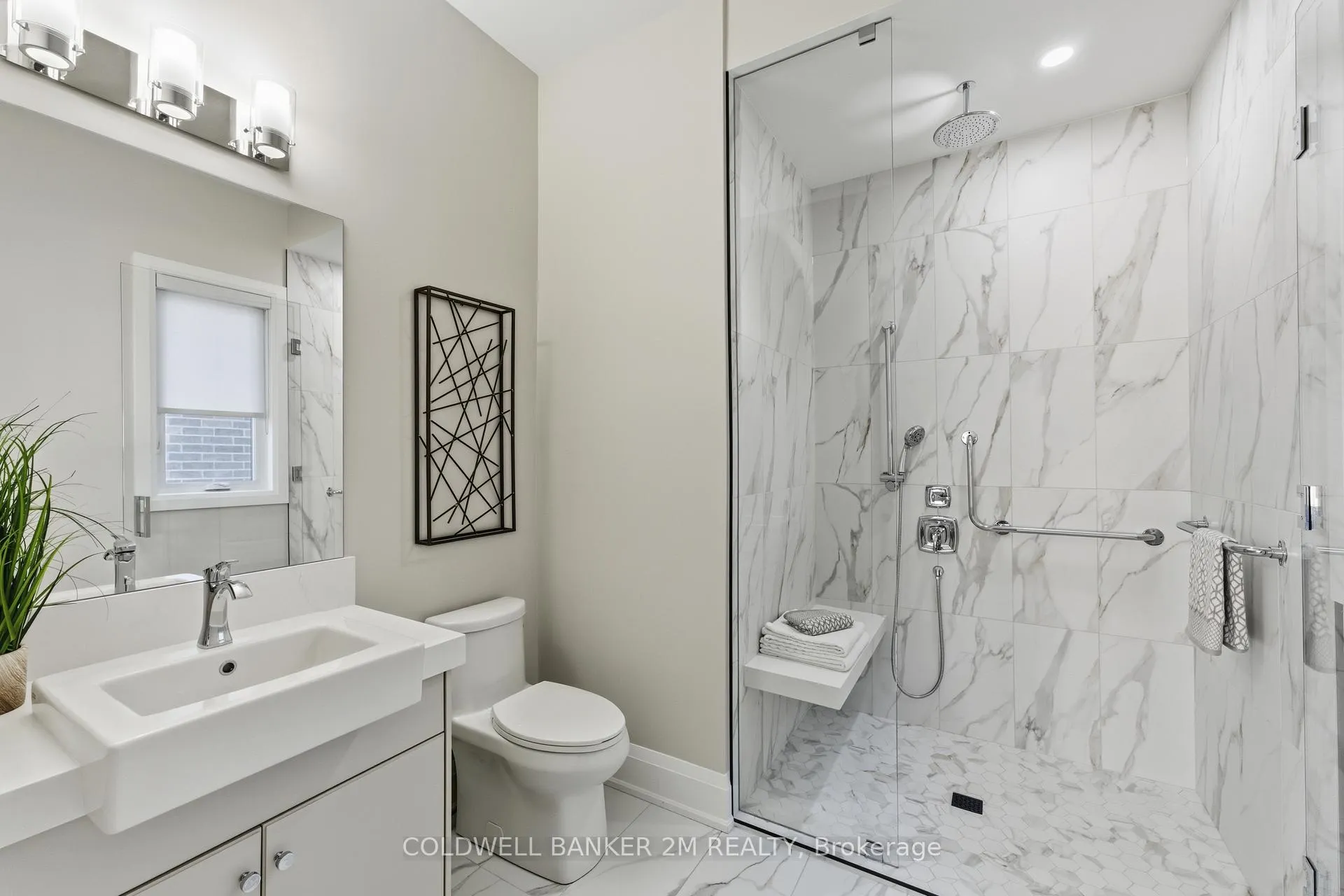 Photo 19 of 10 St. Augustine Drive, Whitby, Brooklin — HOMEH
