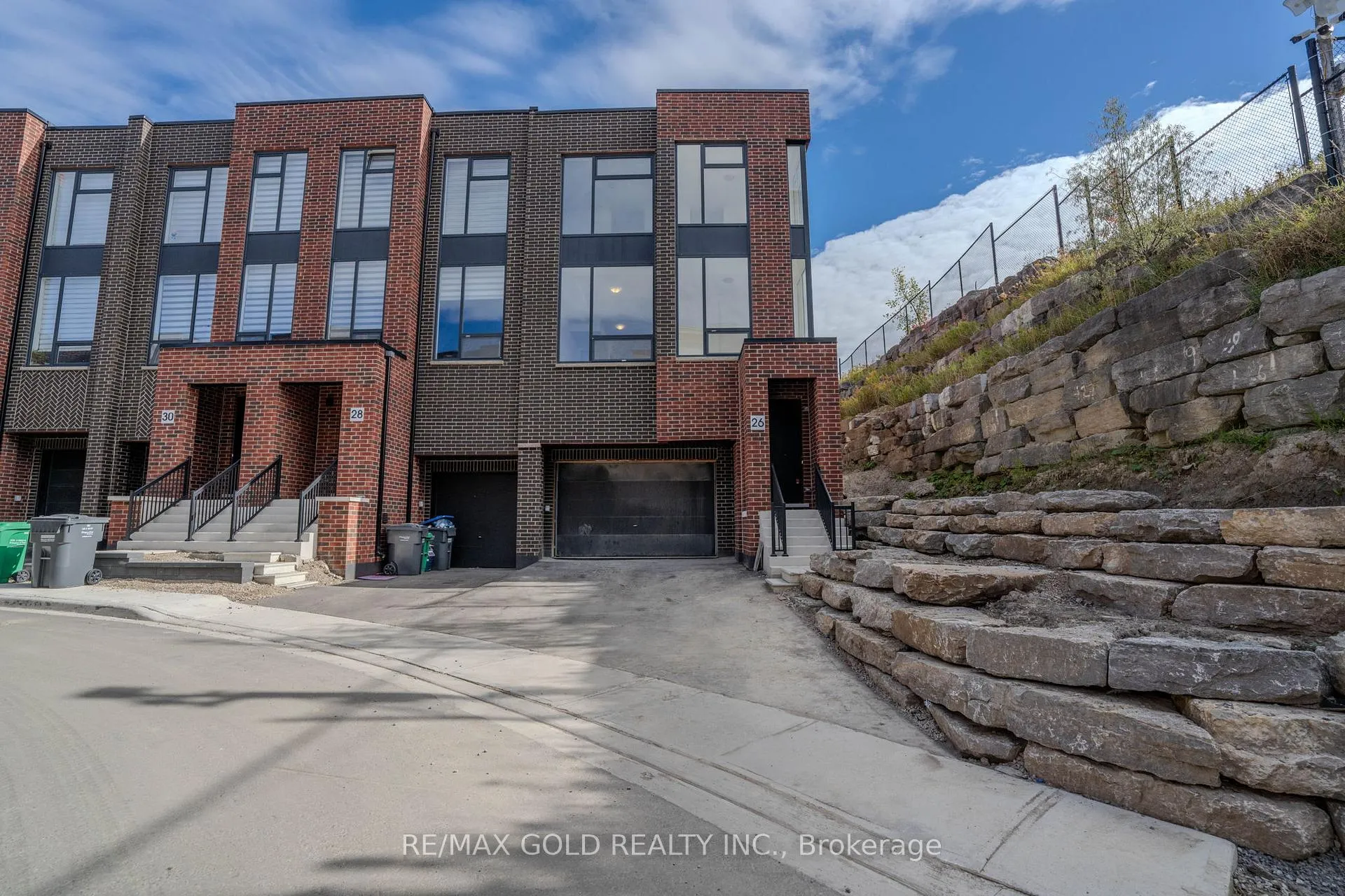 Photo 1 of Unit 2303, 26 Desiree Place, Caledon, Bolton West — HOMEH