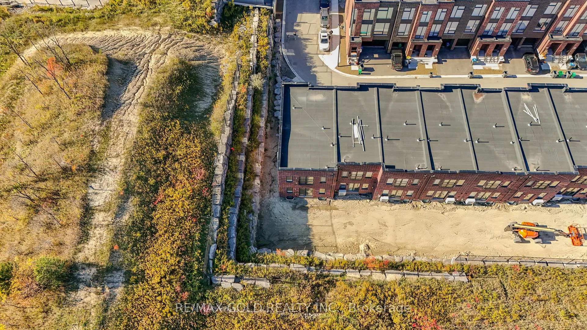Photo 27 of Unit 2303, 26 Desiree Place, Caledon, Bolton West — HOMEH