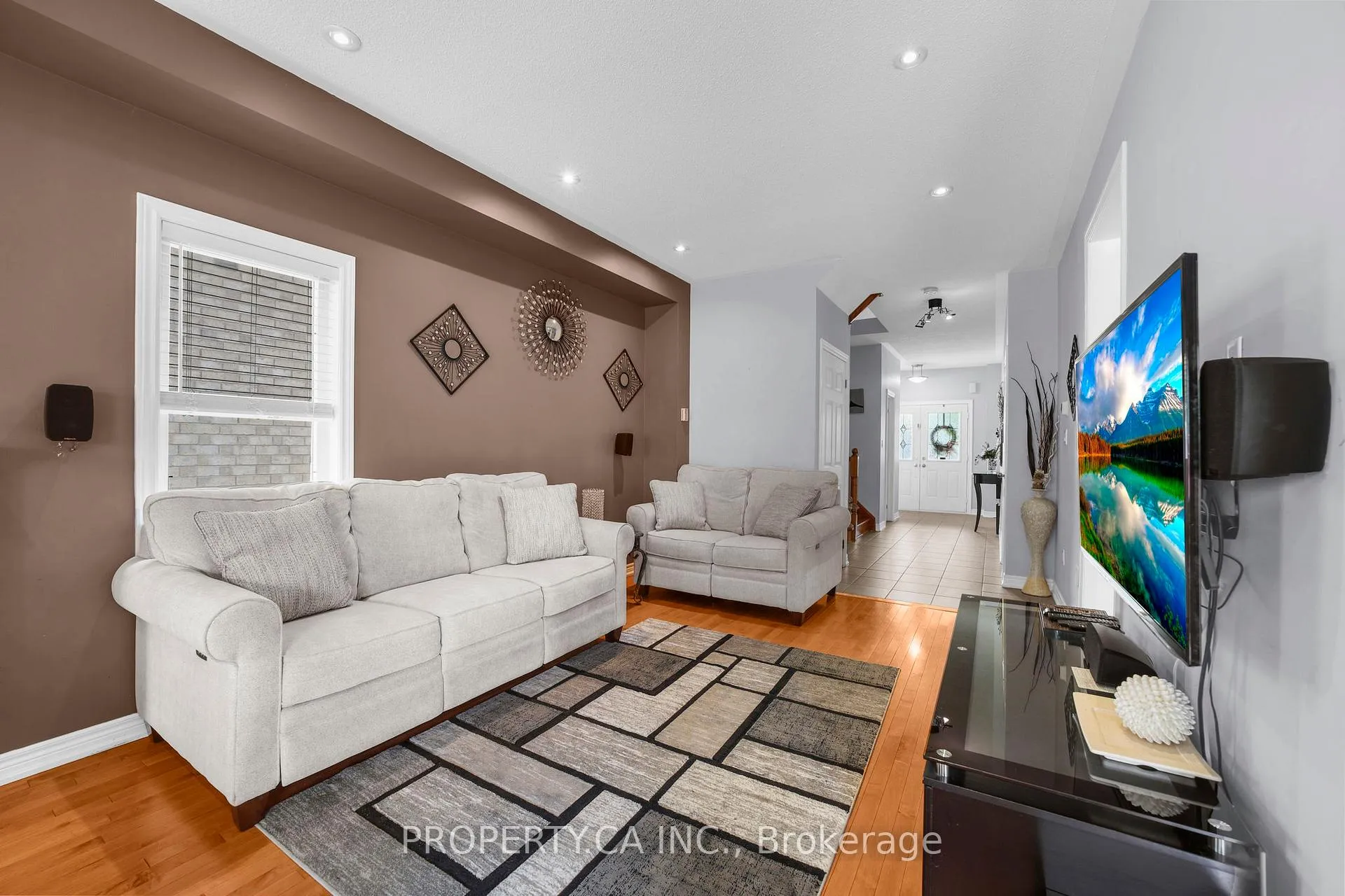 Photo 6 of 25 Boticelli Way, Vaughan, Vellore Village — HOMEH