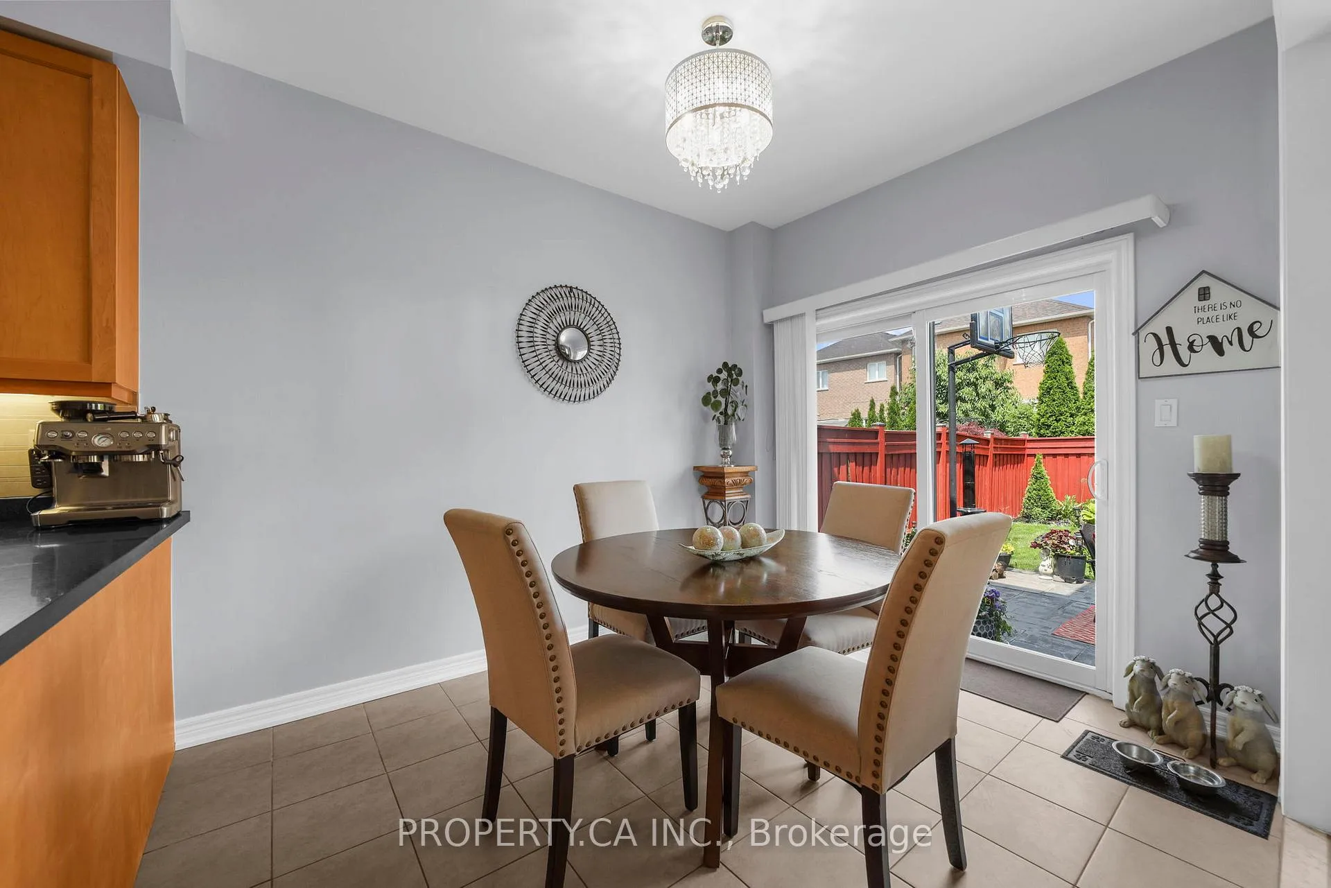 Photo 11 of 25 Boticelli Way, Vaughan, Vellore Village — HOMEH