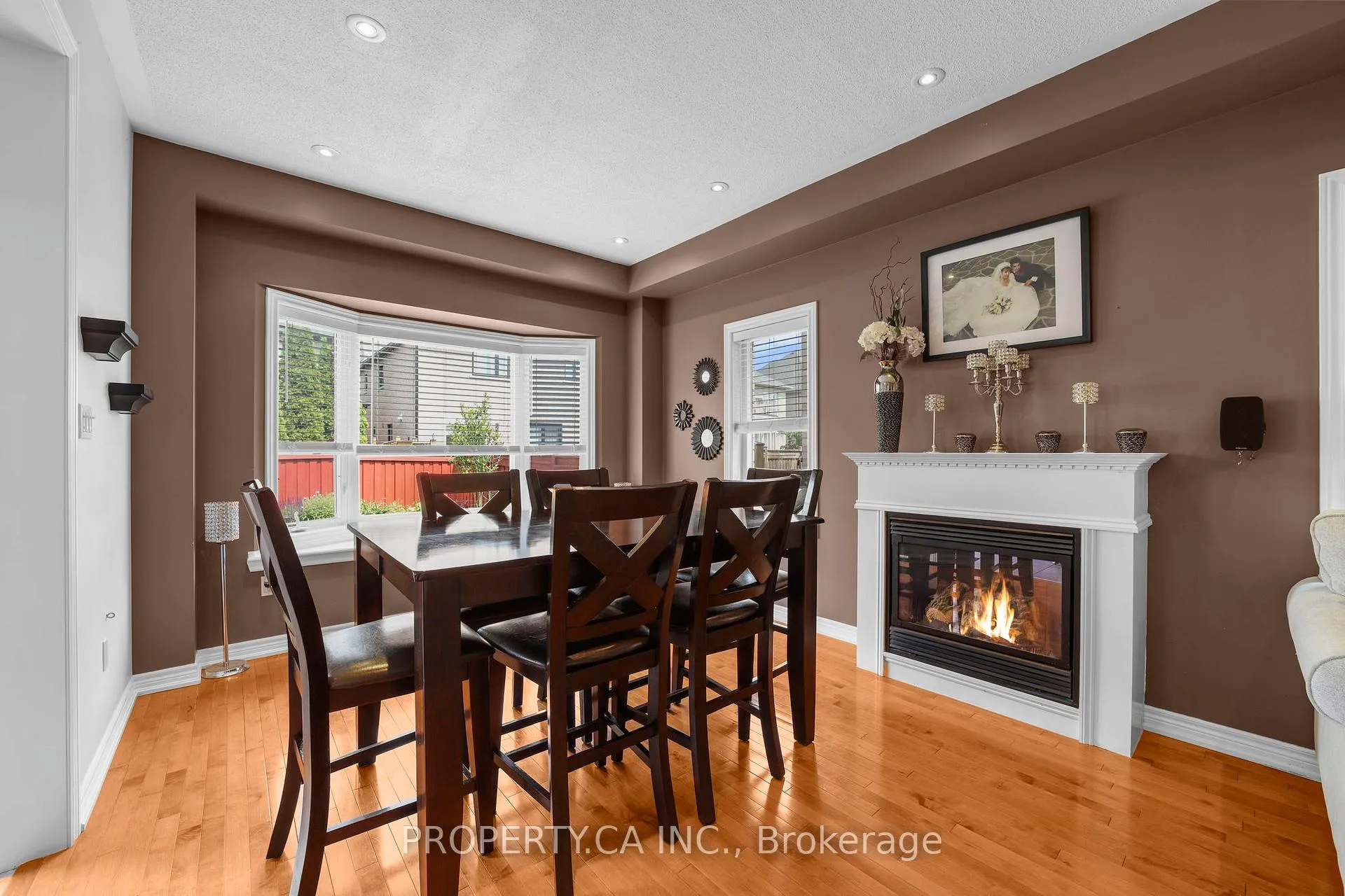 Photo 12 of 25 Boticelli Way, Vaughan, Vellore Village — HOMEH