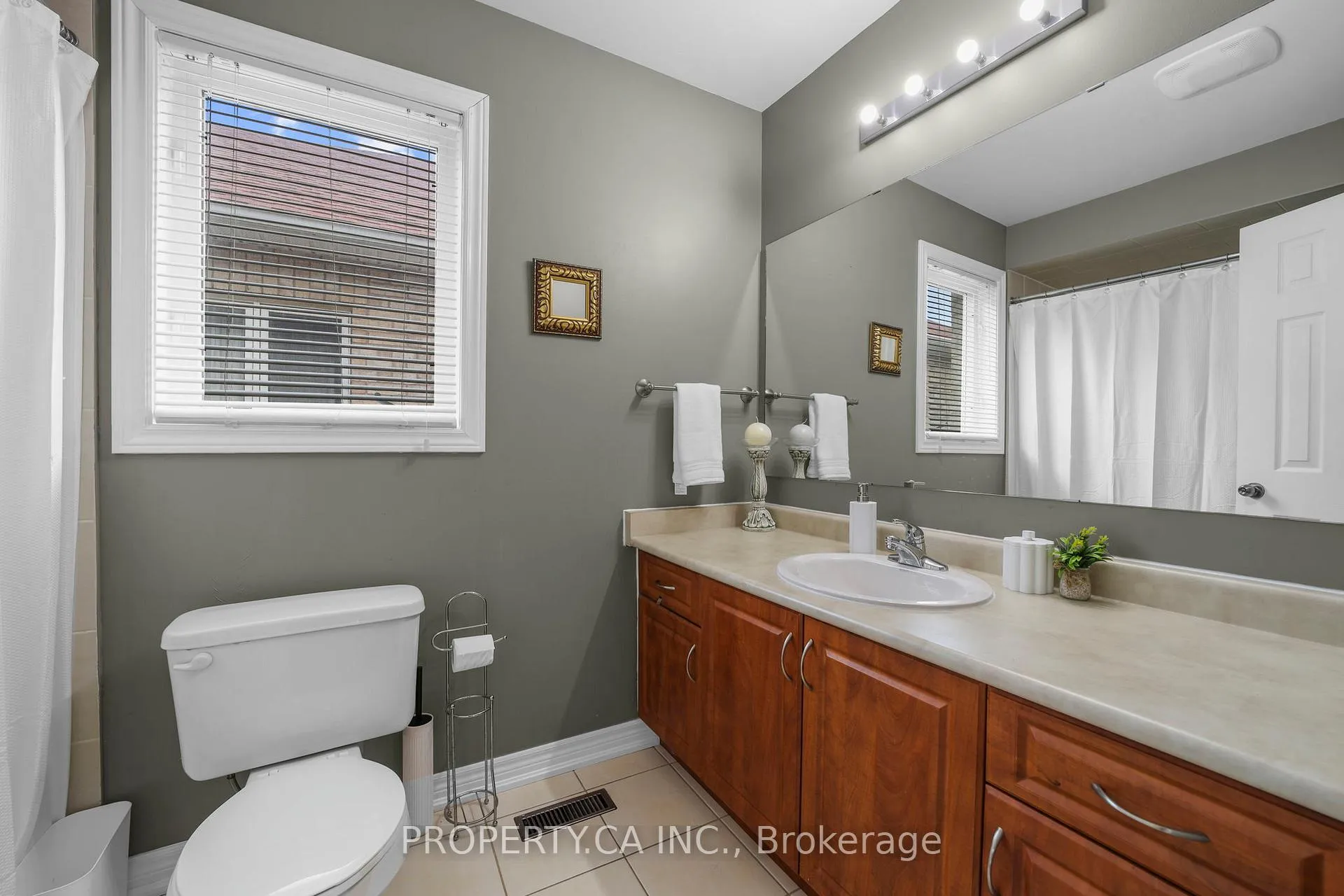 Photo 31 of 25 Boticelli Way, Vaughan, Vellore Village — HOMEH