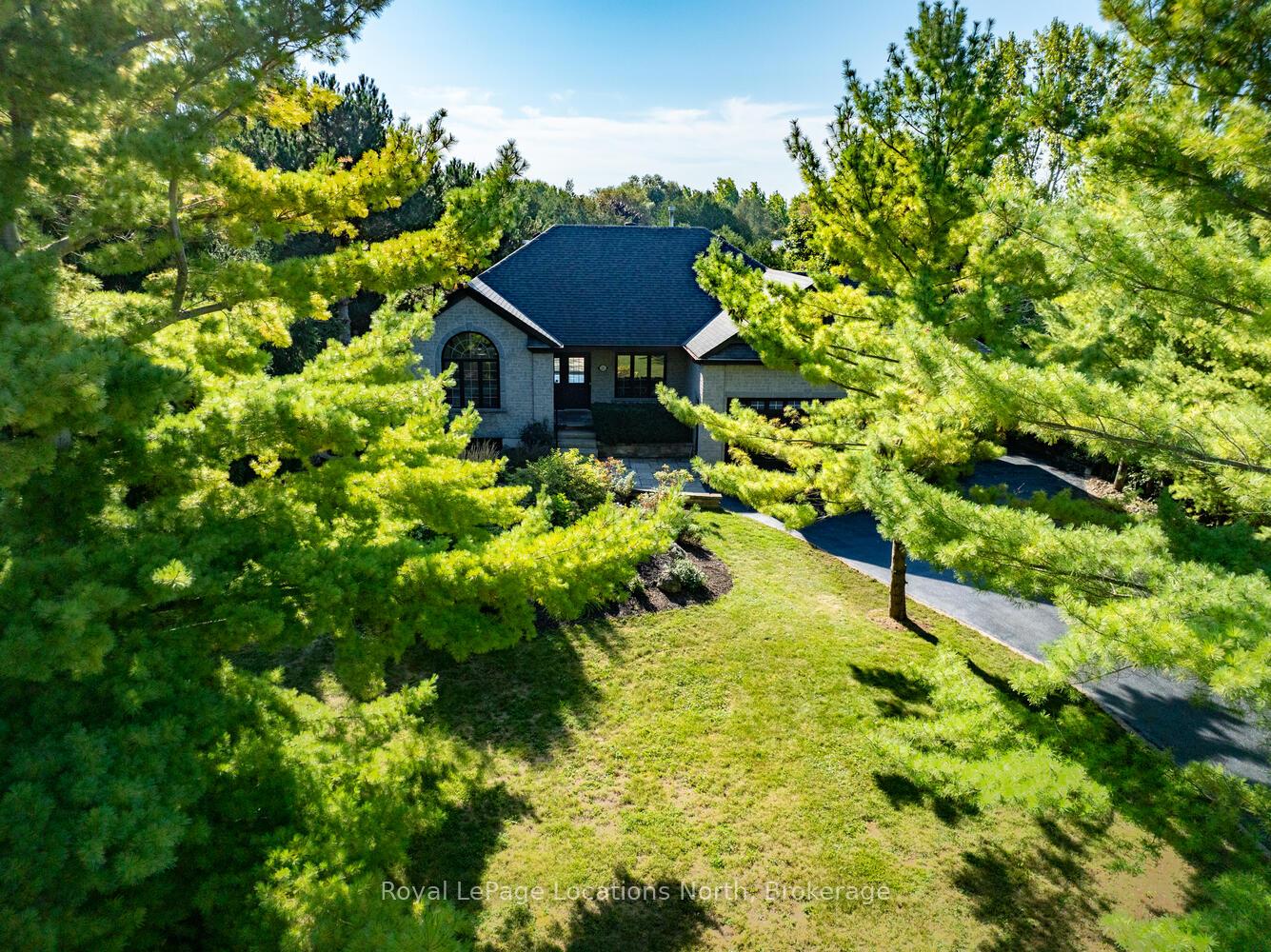 Photo 44 of 26 Trails End, Collingwood — HOMEH