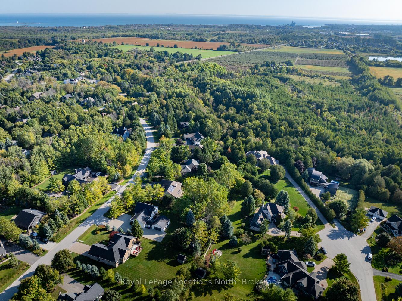 Photo 49 of 26 Trails End, Collingwood — HOMEH